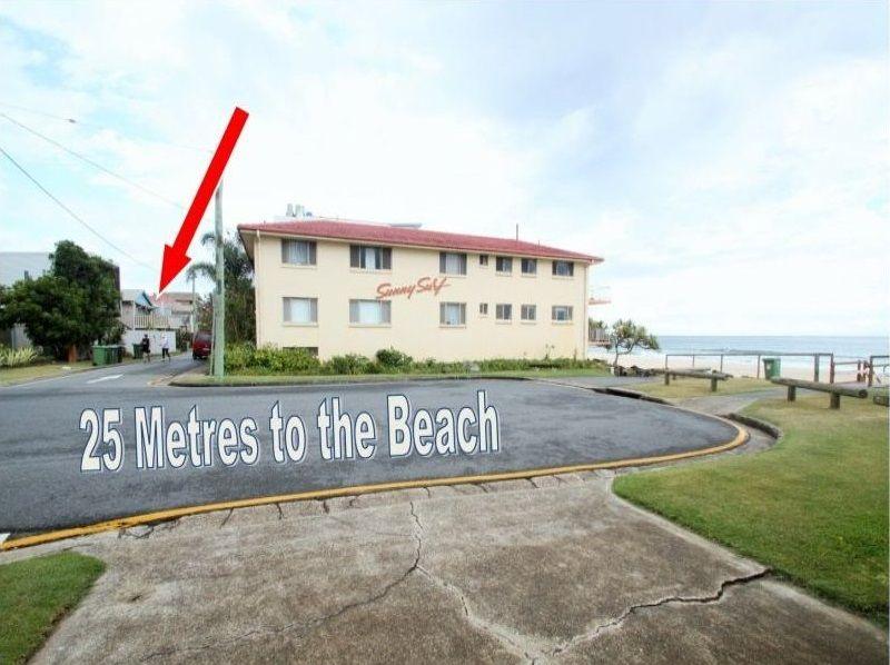 Renovated Beachside Apartment