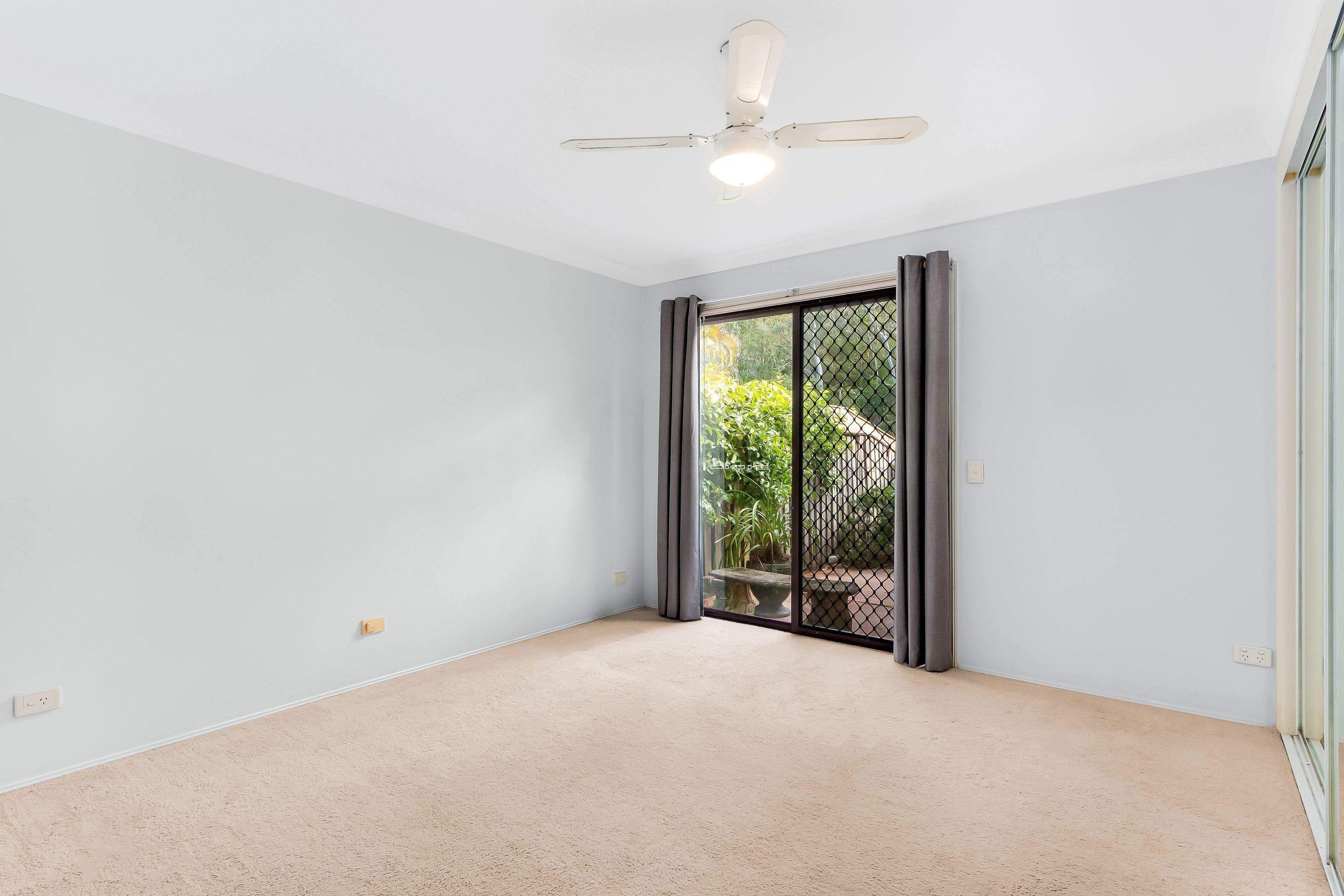 Spacious Family Retreat Located on a Quiet Elanora Cul-De-Sac