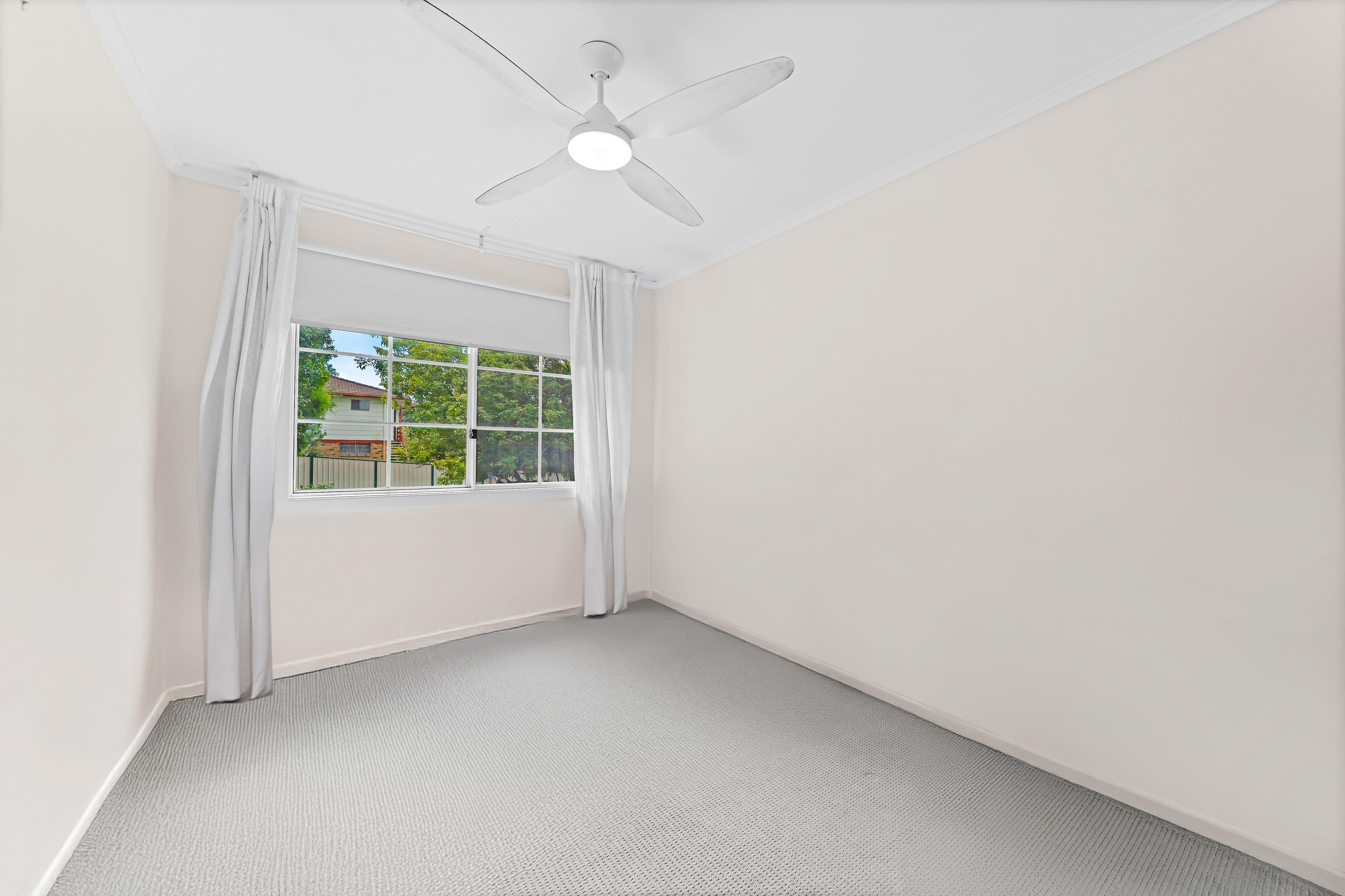 Highset home in Great Location