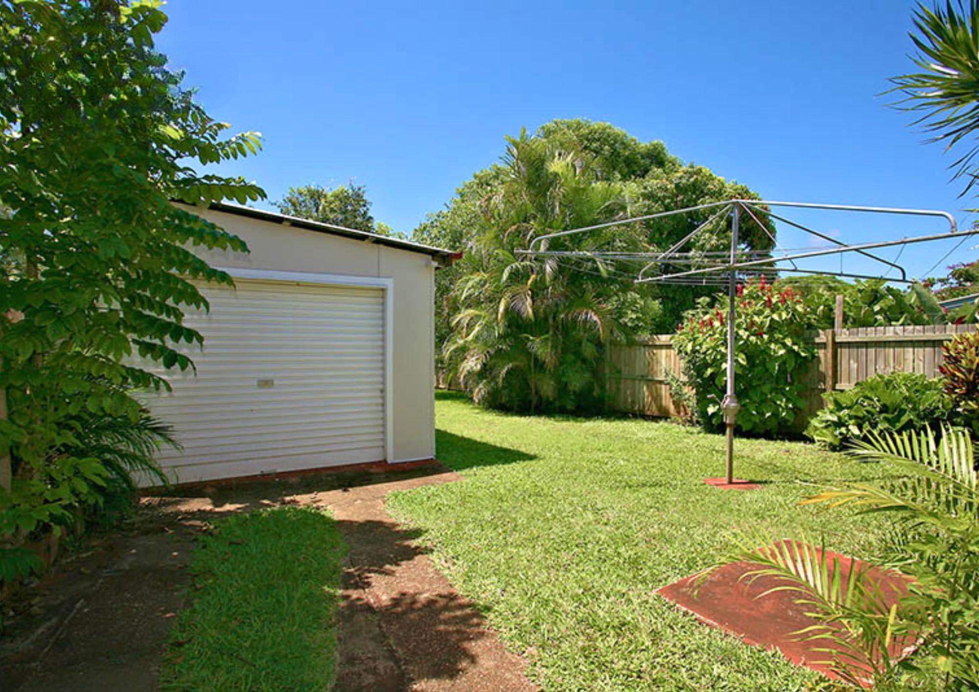 5 minute walk to the beach! Your new home at Woody Point