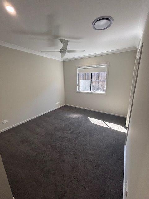 7 Petermann Circuit, YARRABILBA, QLD 4207 - House for Rent - harcourts.net