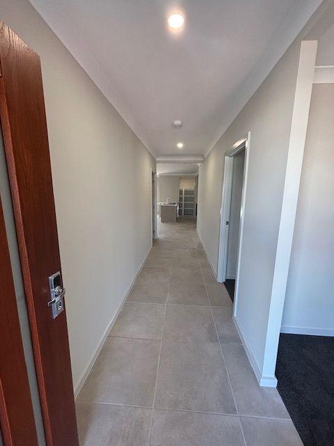 7 Petermann Circuit, YARRABILBA, QLD 4207 - House for Rent - harcourts.net