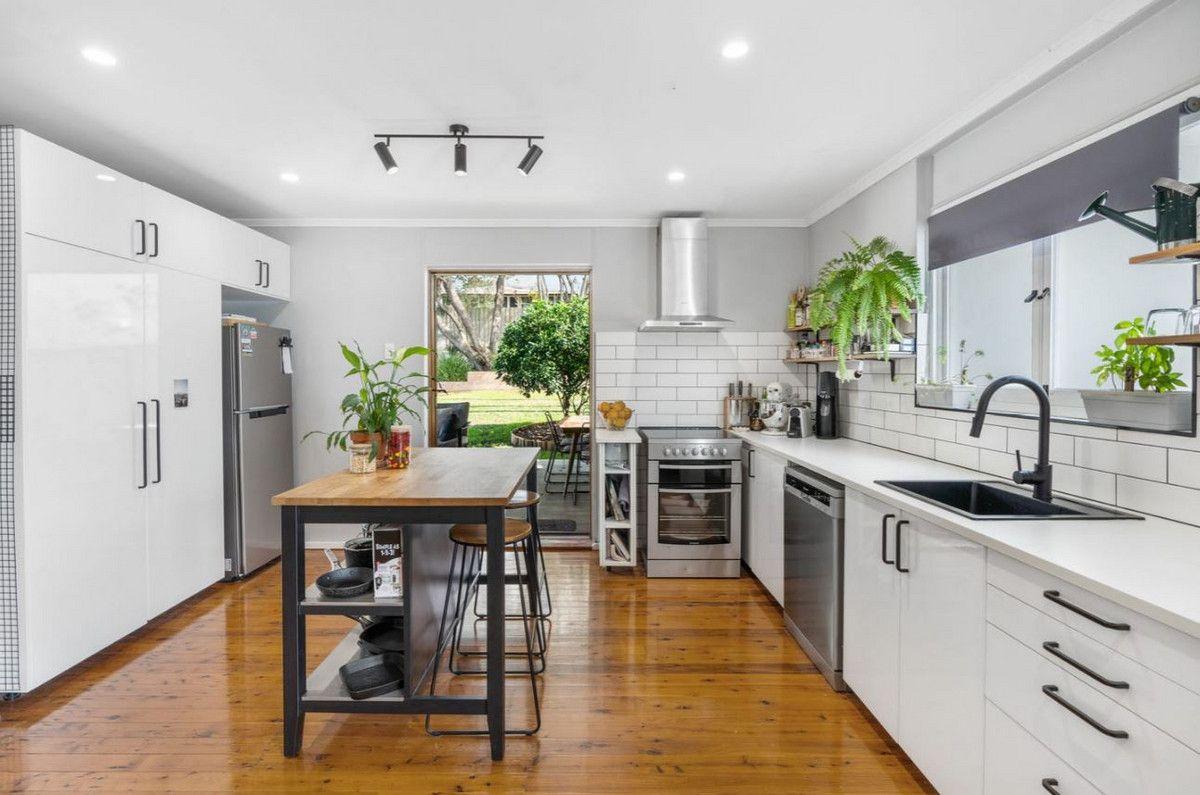 Prop-GPT: House: QLD Southport, QLD 4215 Queensland 4215