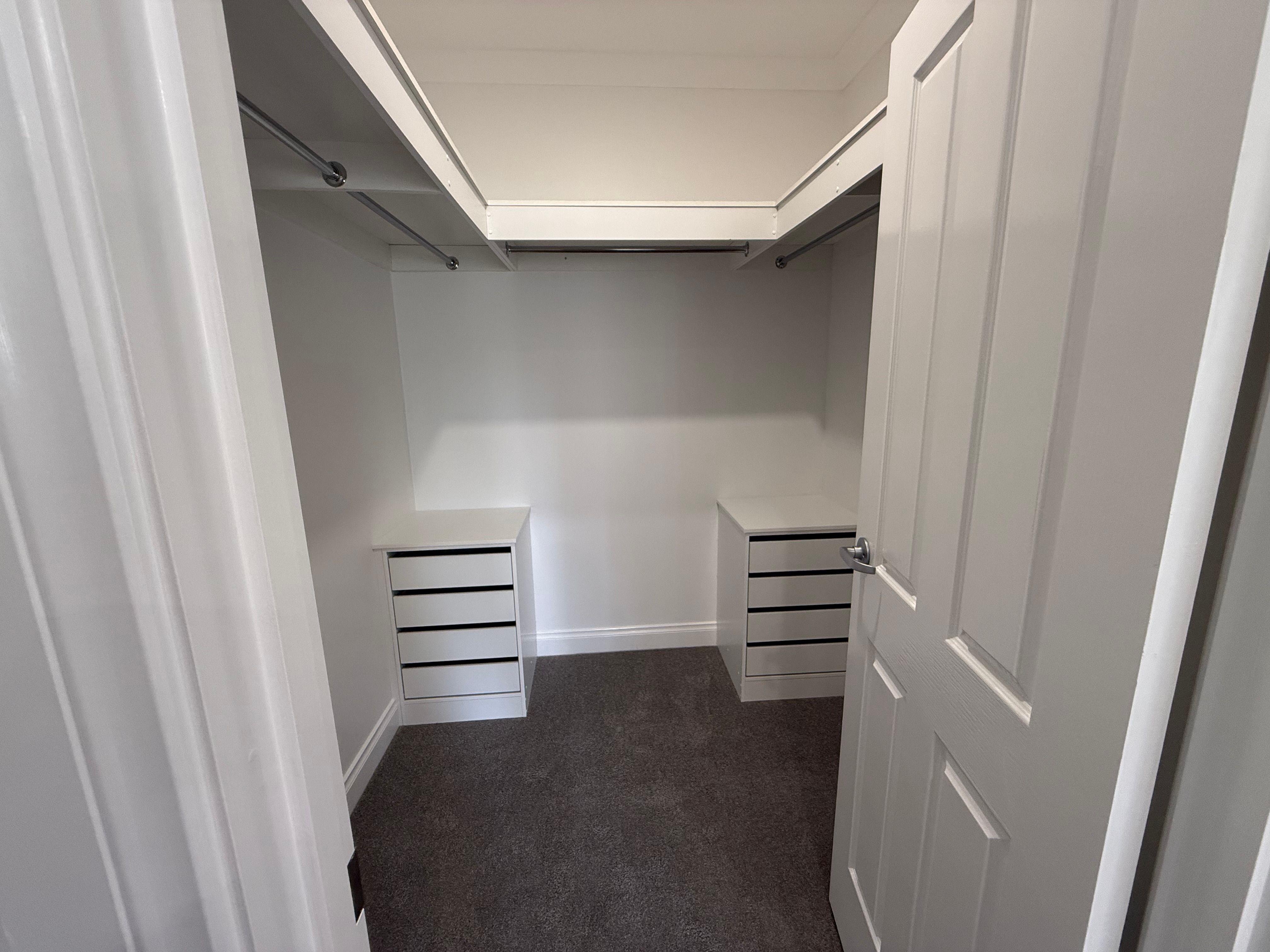 IMMACULATE FAMILY HOUSE IN GREAT SUBURB