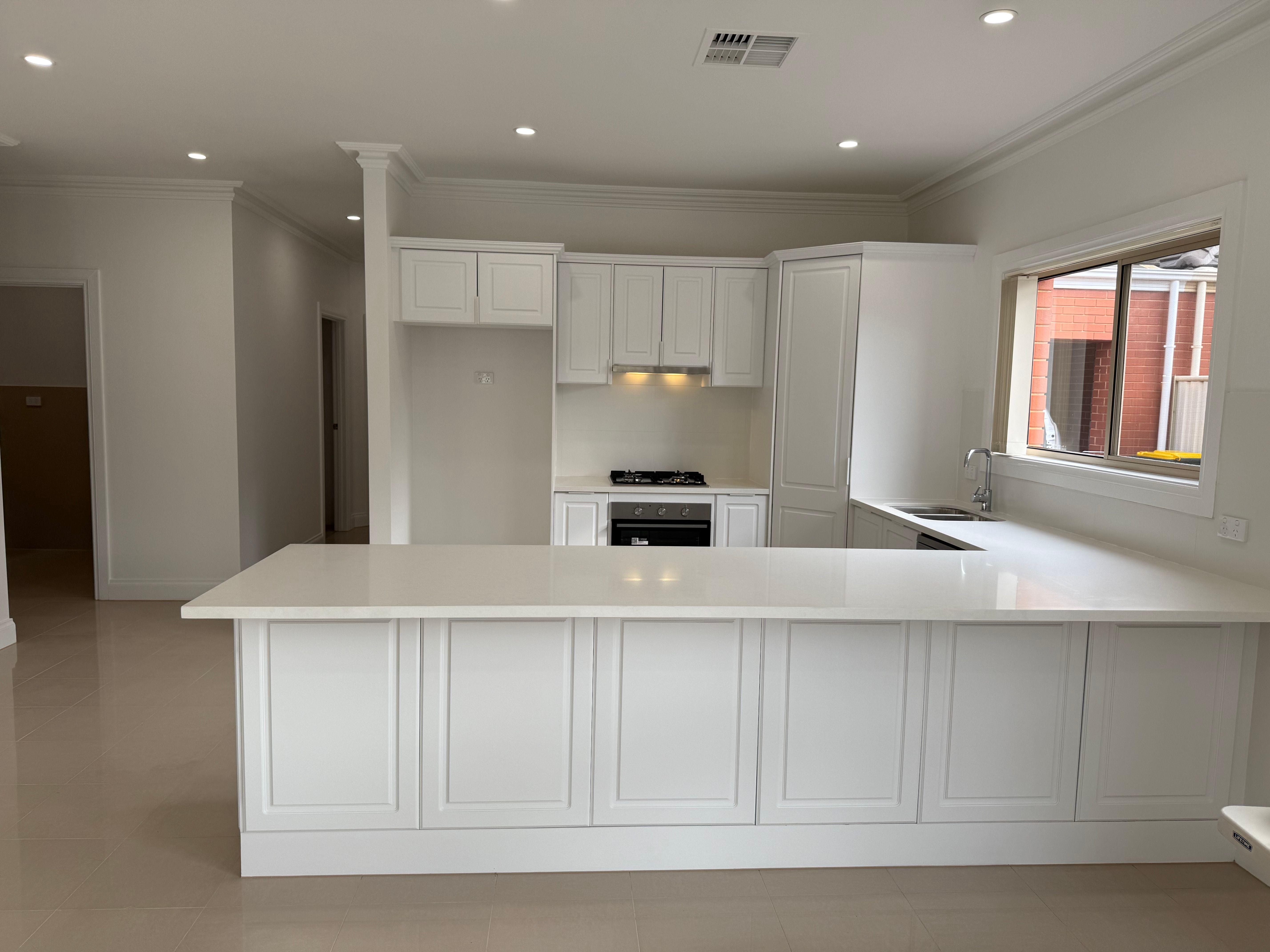 IMMACULATE FAMILY HOUSE IN GREAT SUBURB