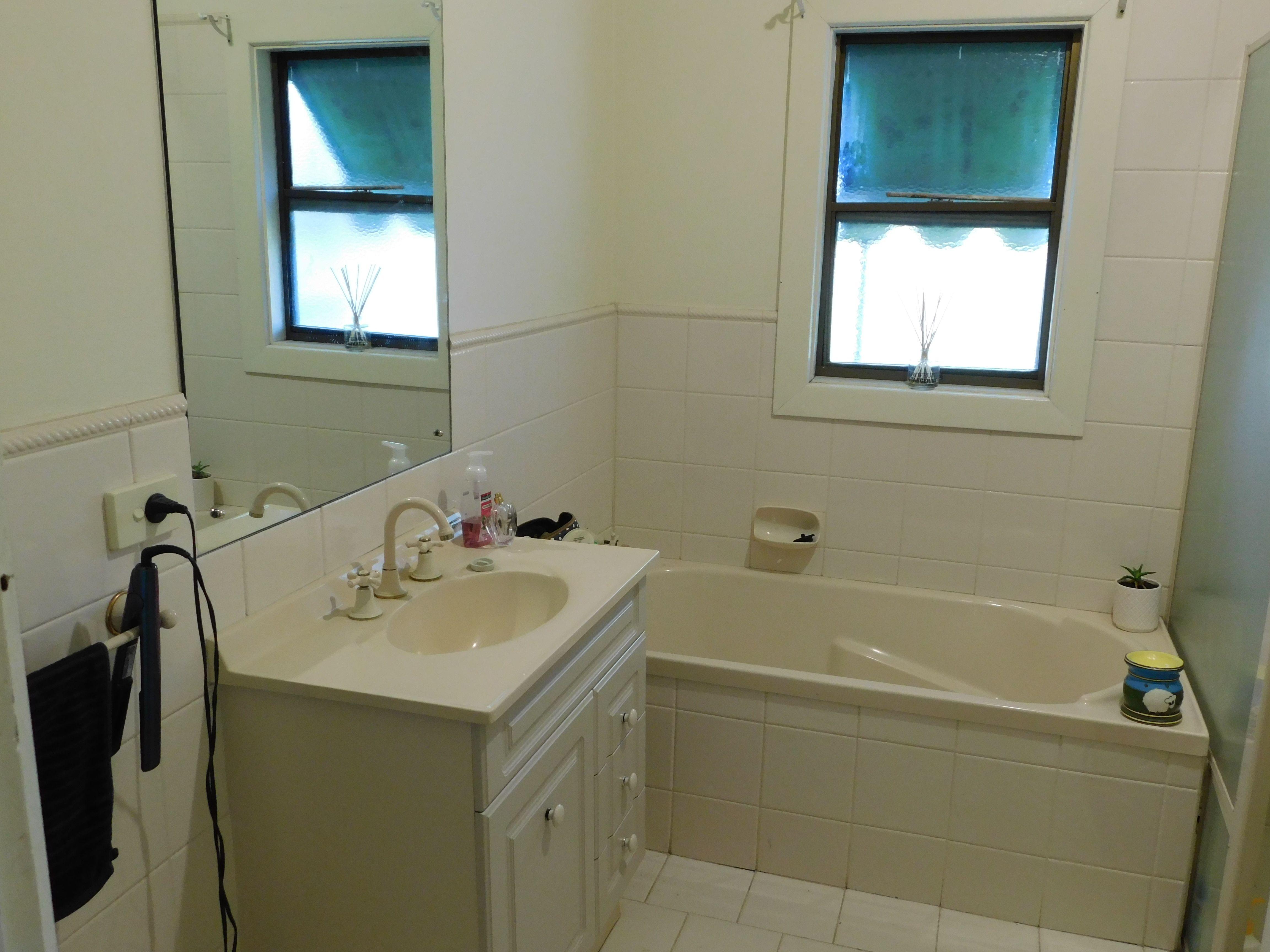Rental House with Land!!