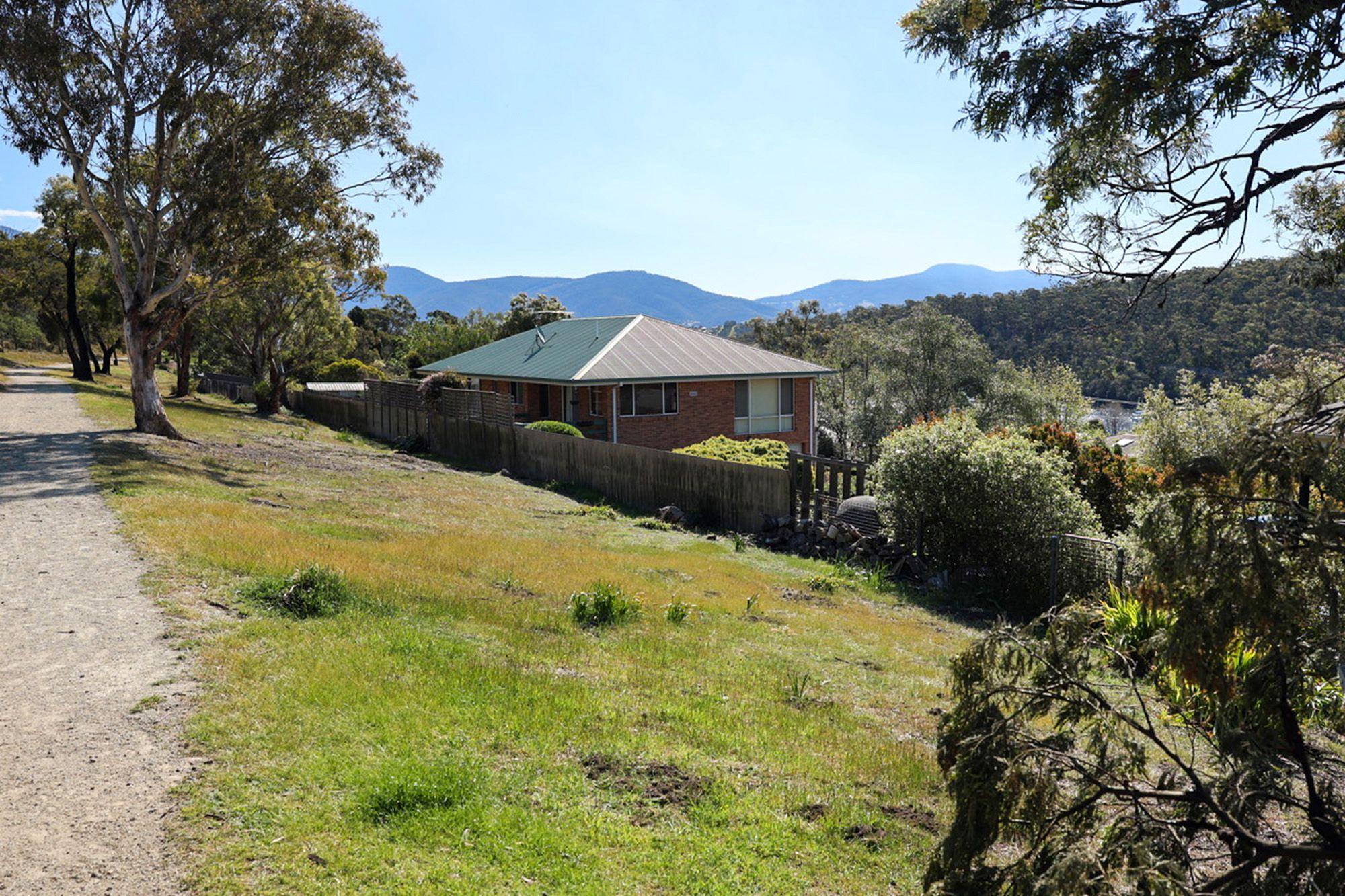 Spacious Family Home With Possible 4th Bedroom!