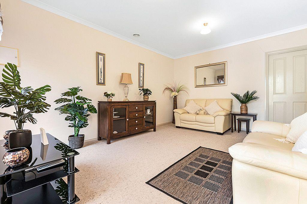 Open Plan Living with Private Courtyard