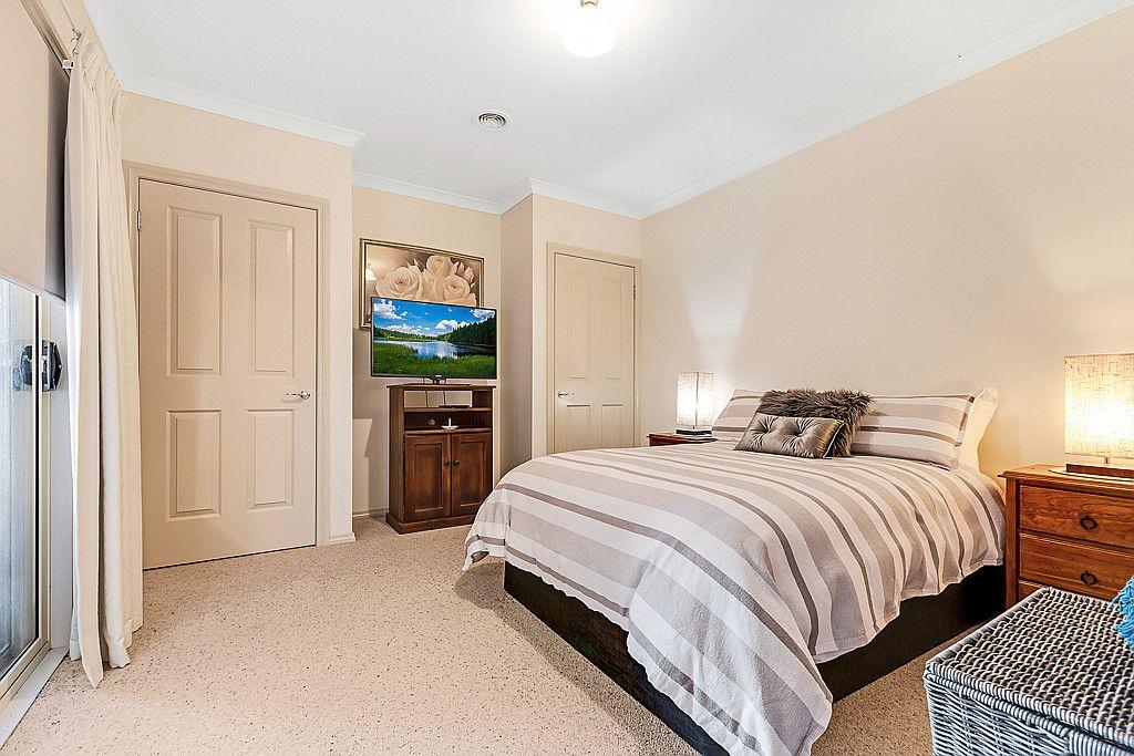 Open Plan Living with Private Courtyard