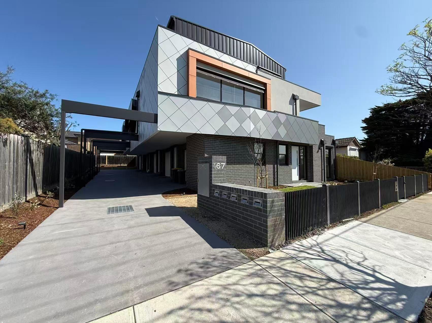 Prop-GPT: Townhouse: VIC Reservoir, VIC 3073 Home For Rent