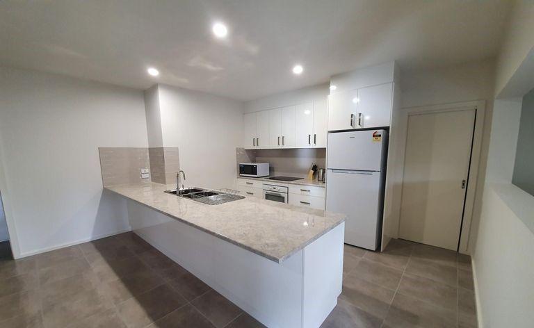 Modern Semi-Furnished Townhouse in the Heart of Tatura