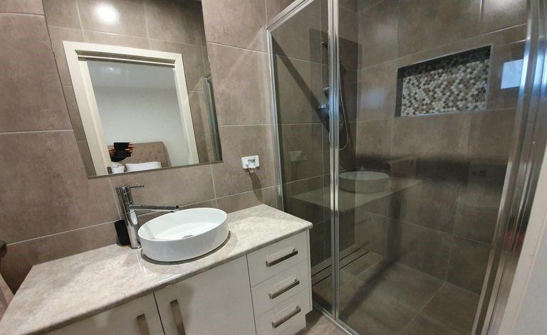 Modern Semi-Furnished Townhouse in the Heart of Tatura
