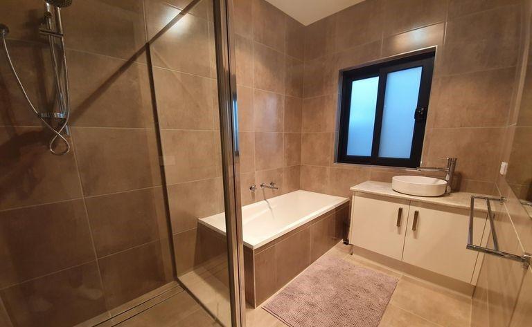 Modern Semi-Furnished Townhouse in the Heart of Tatura