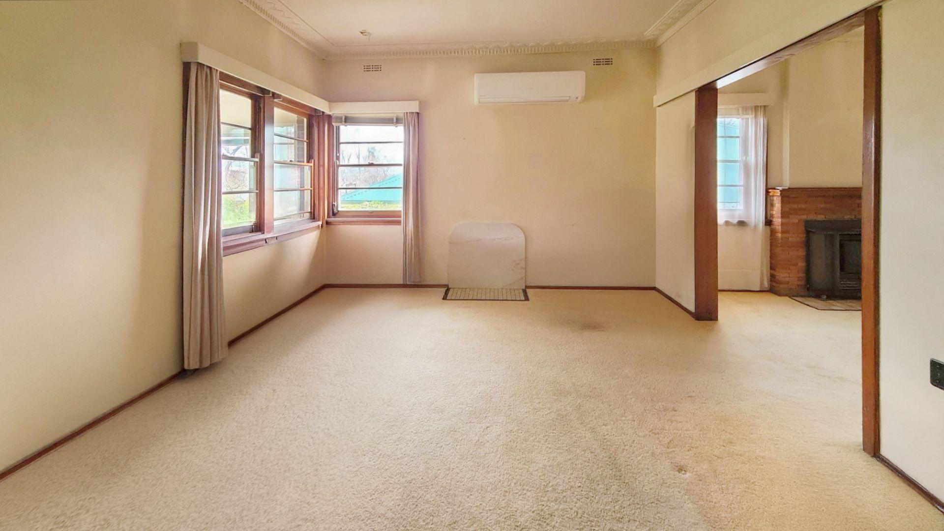 Solid two bedroom cottage, walking distance to main street