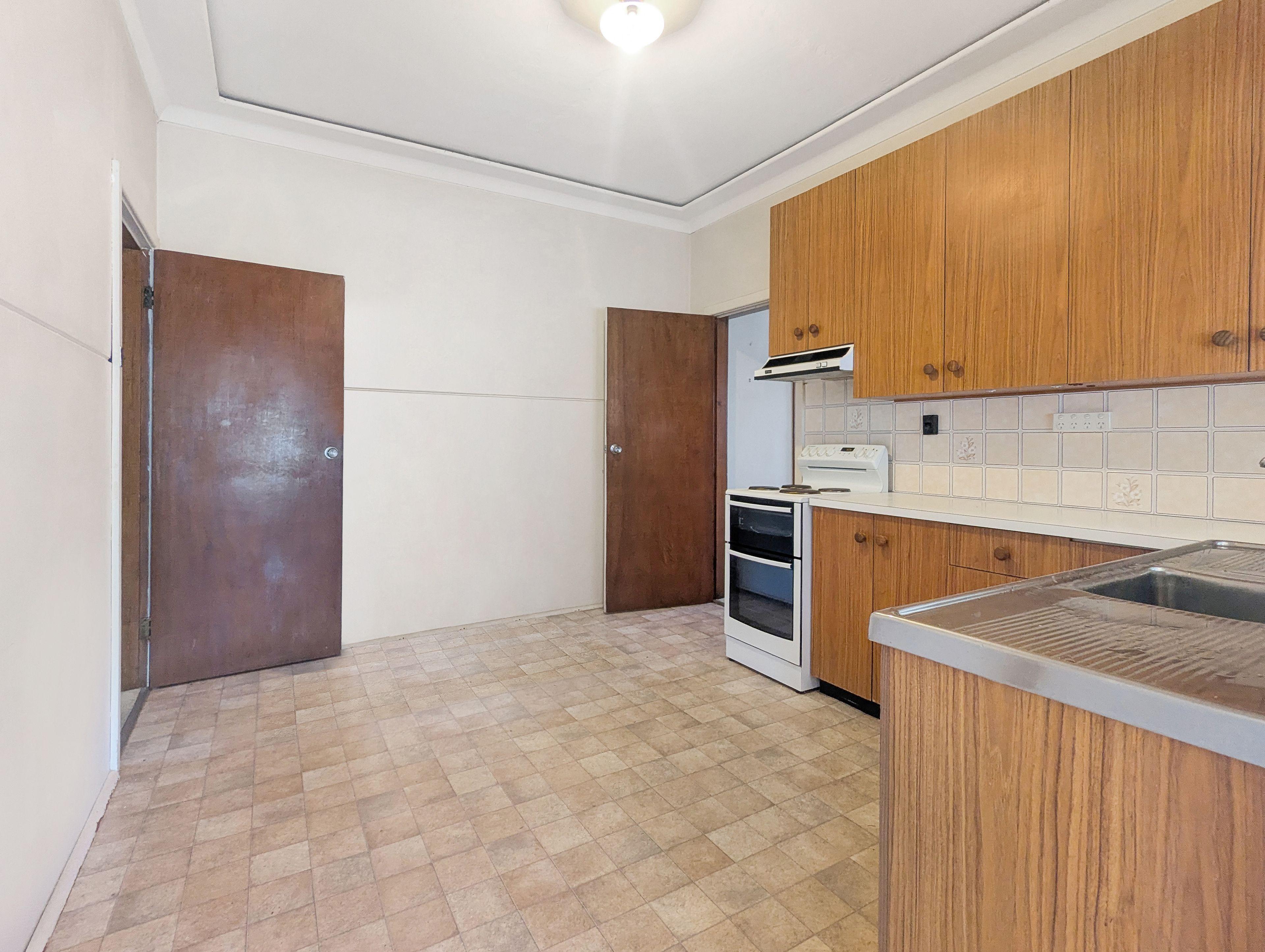 Solid two bedroom cottage, walking distance to main street