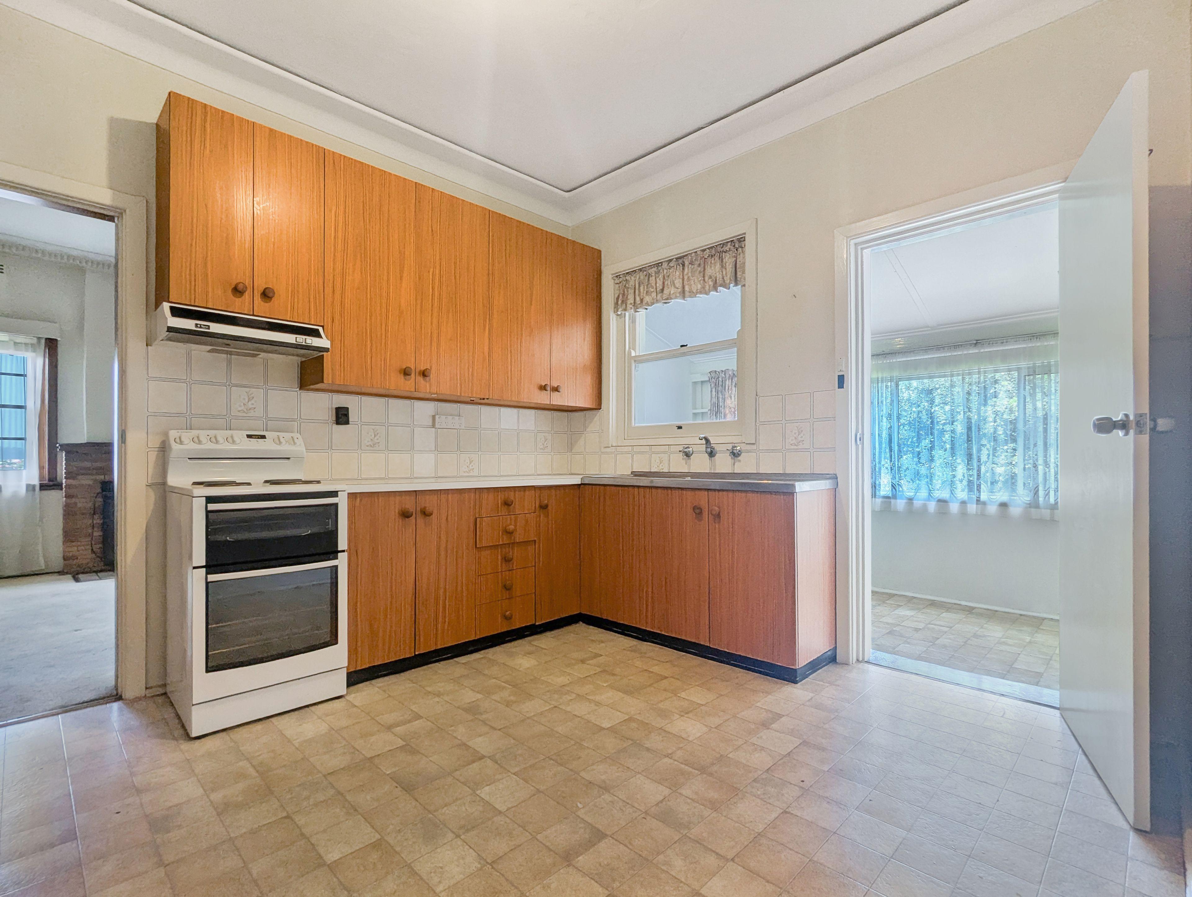 Solid two bedroom cottage, walking distance to main street