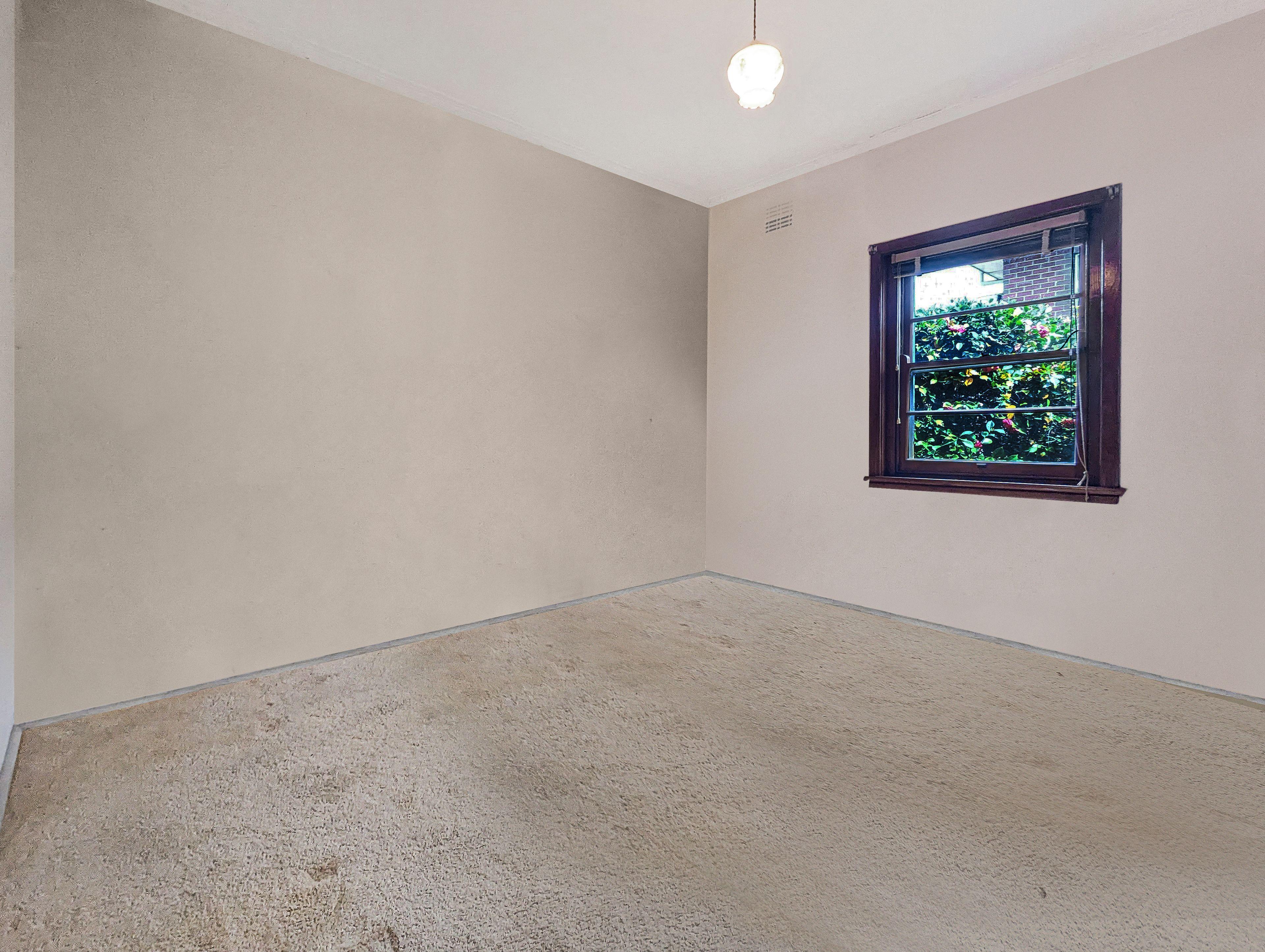 Solid two bedroom cottage, walking distance to main street