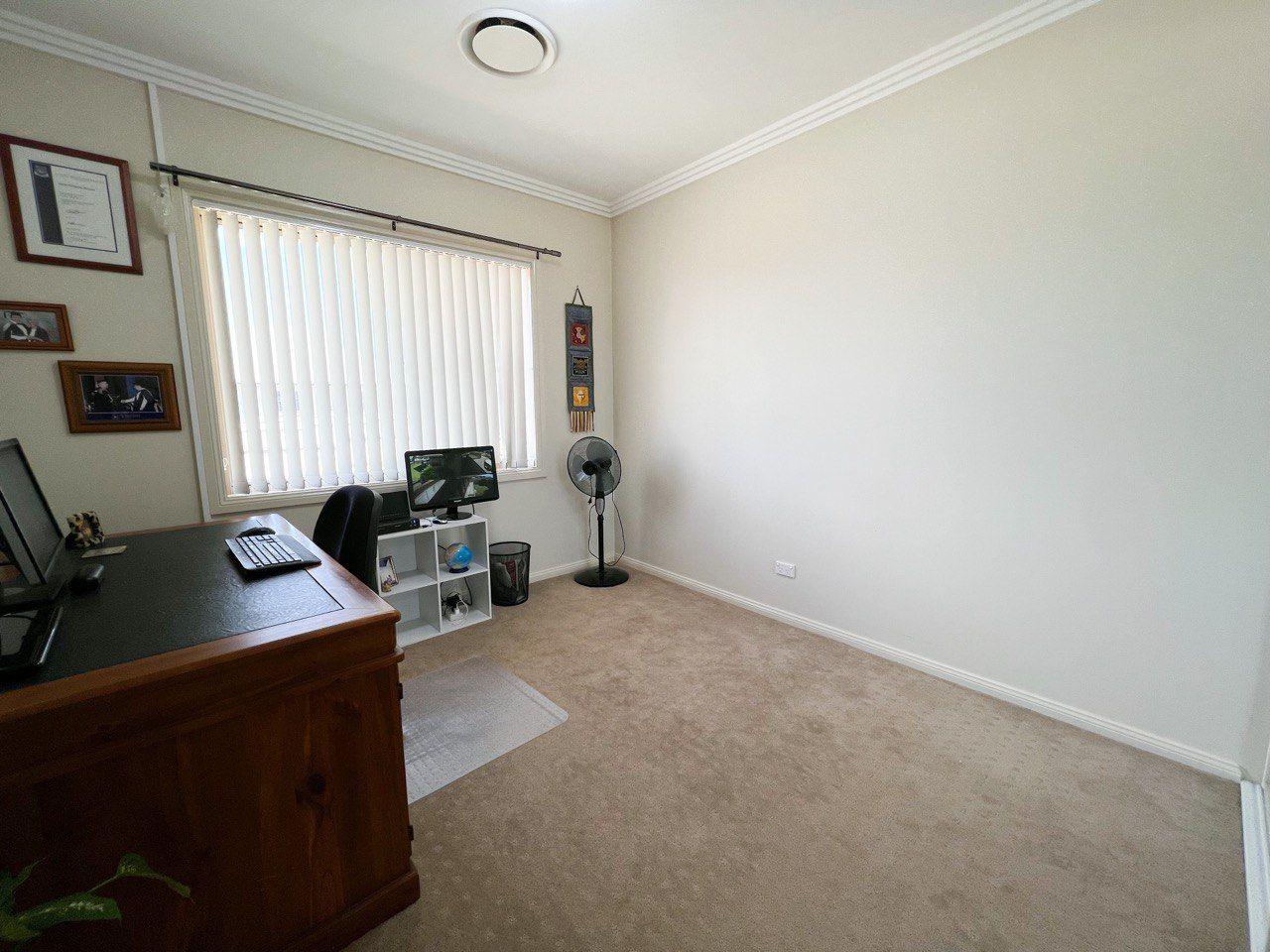 Ray White Parkes