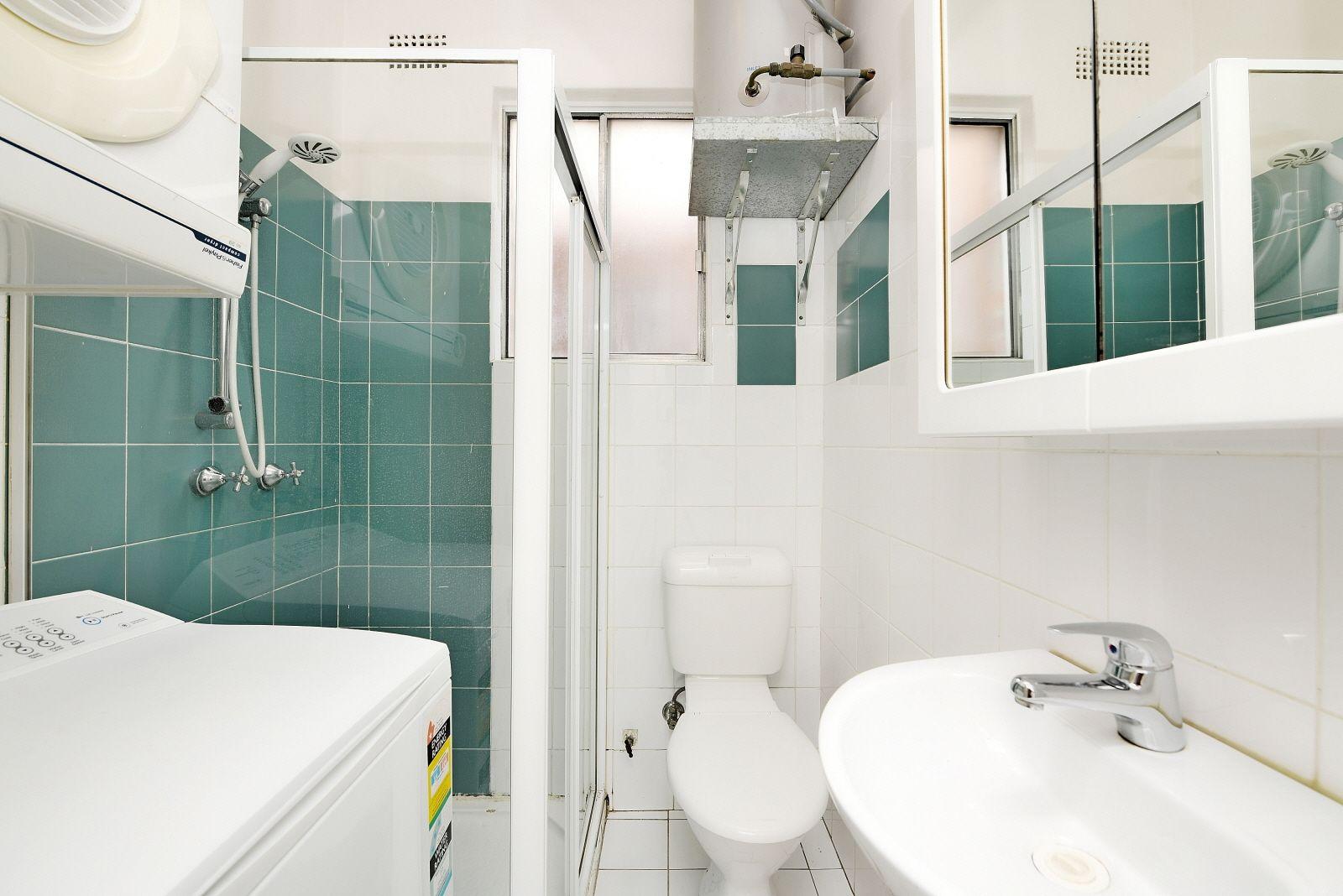 Charming Studio Apartment in the Heart of Enmore!