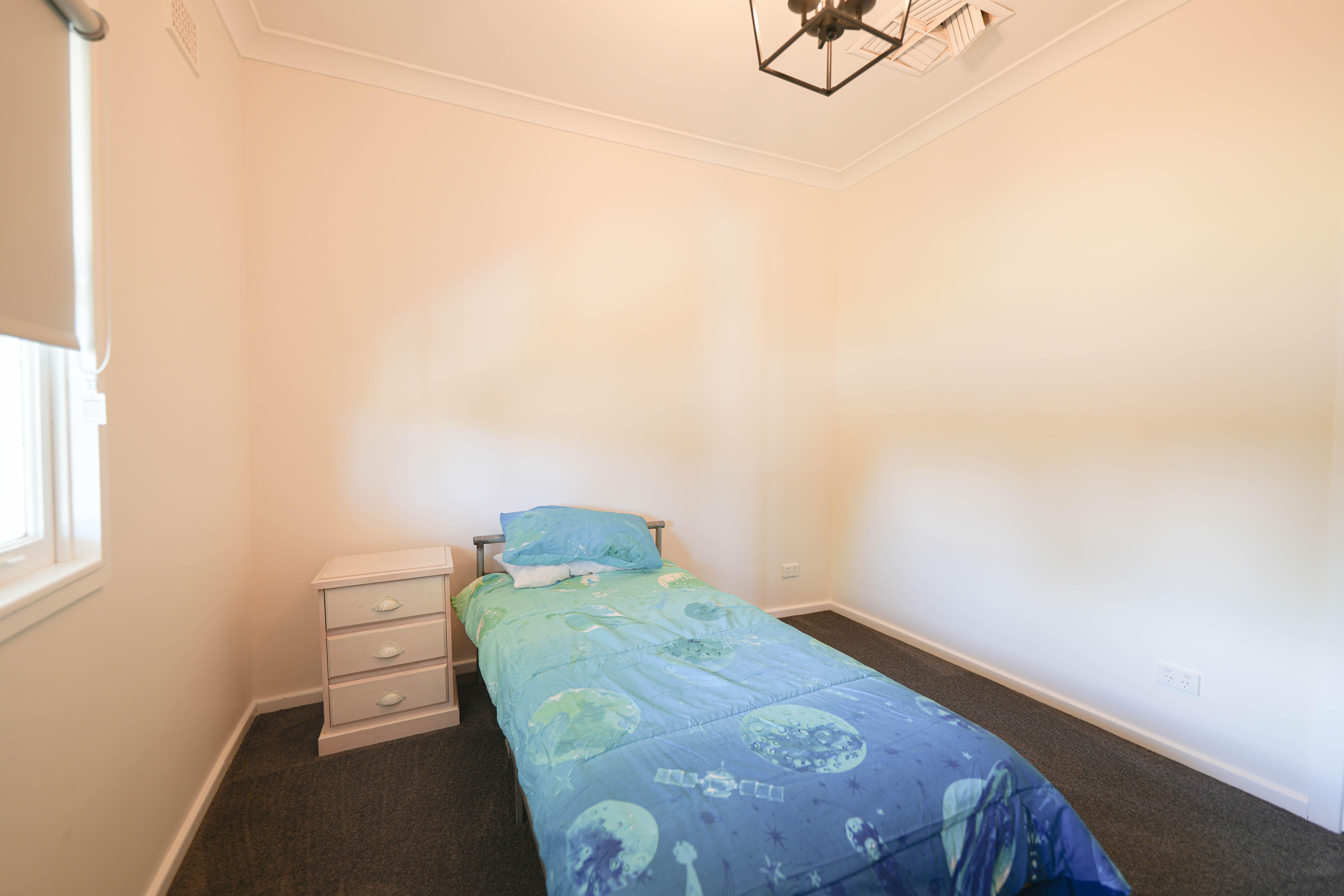 Ray White Forbes - 68511411