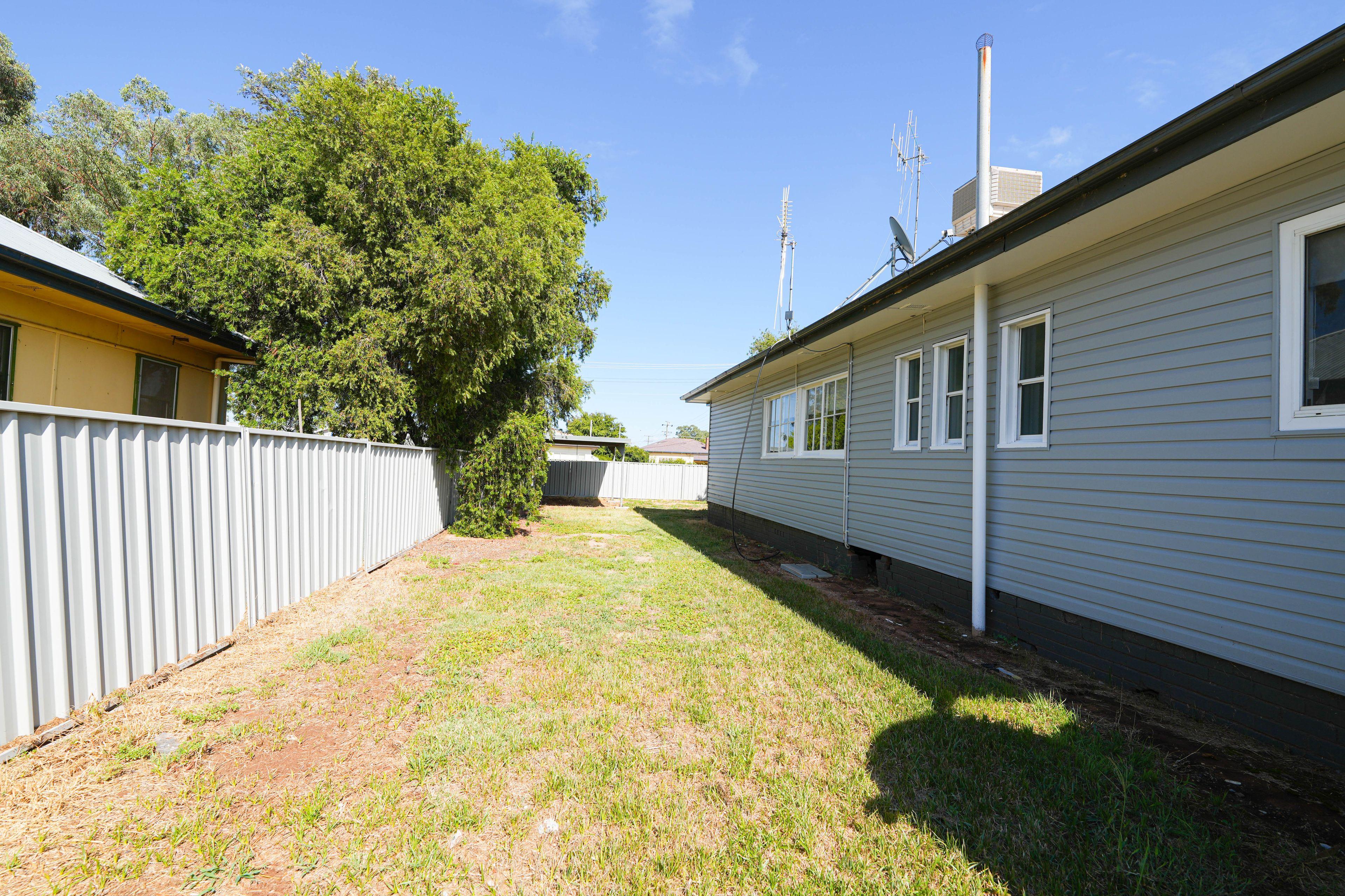 Ray White Forbes - 68511411