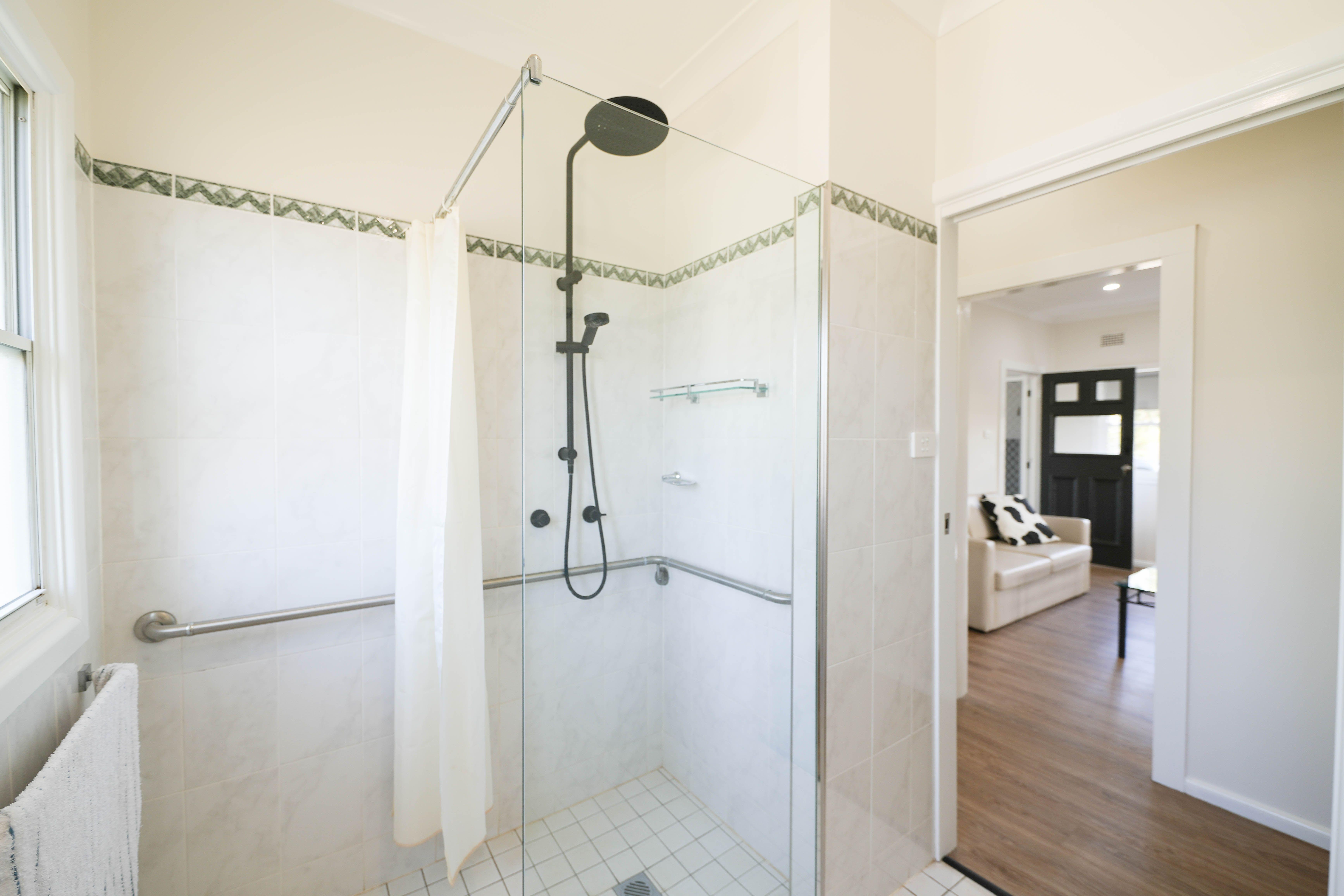 Ray White Forbes - 68511411