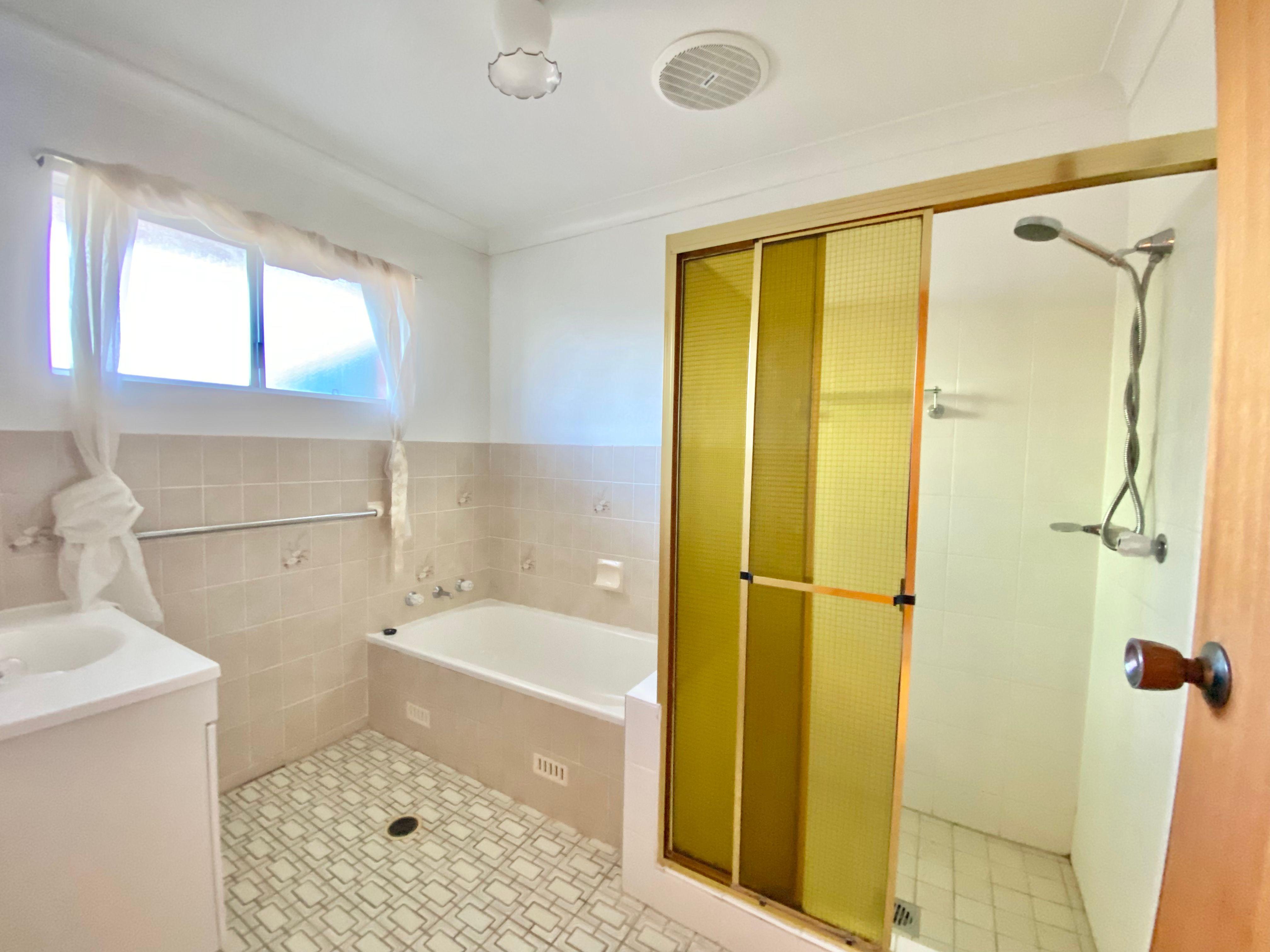 Ray White Forbes - 68511411