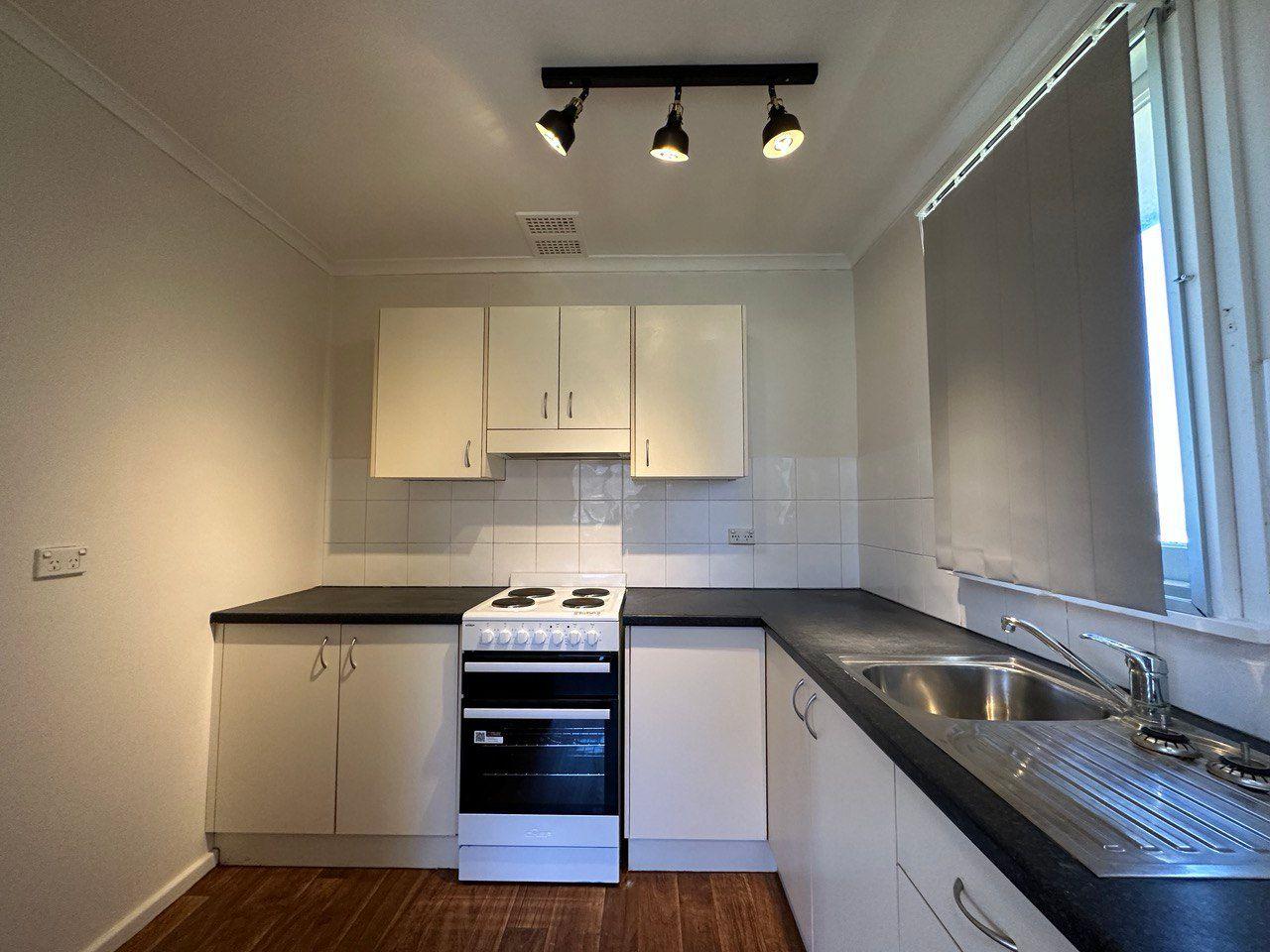 Ray White Real Estate Forbes 02 68511411