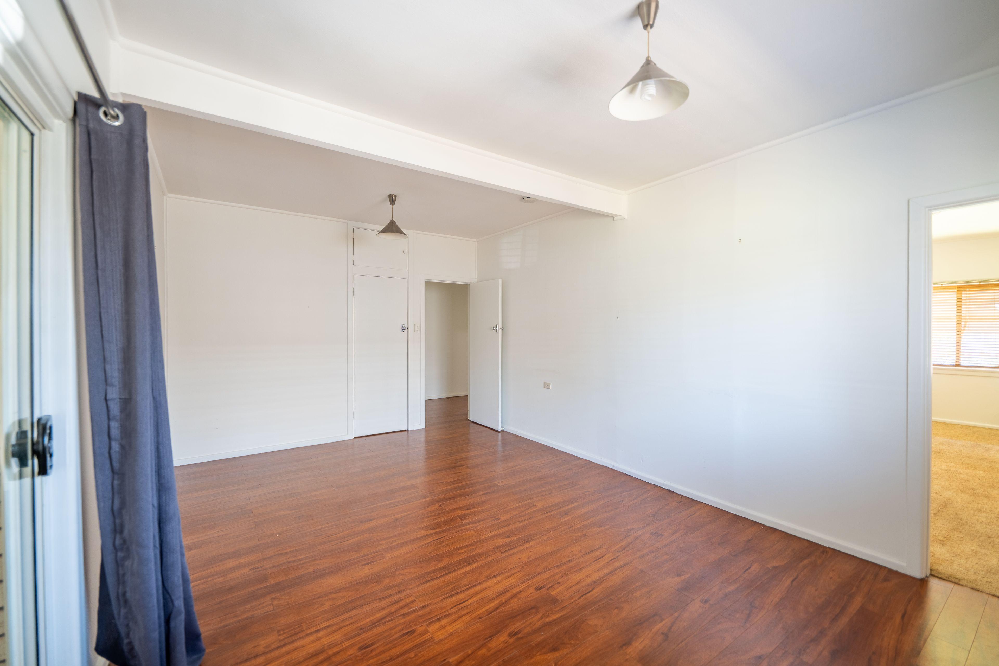 Ray White Forbes - 68511411