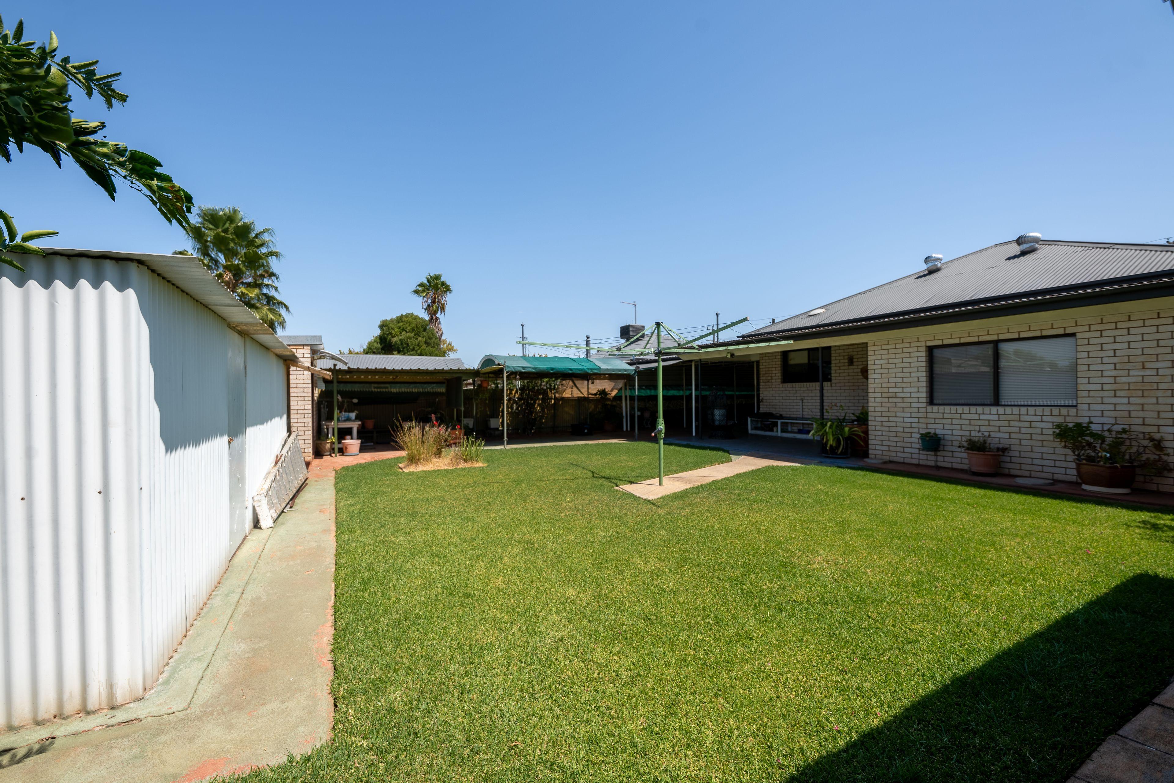 Ray White Forbes - 68511411