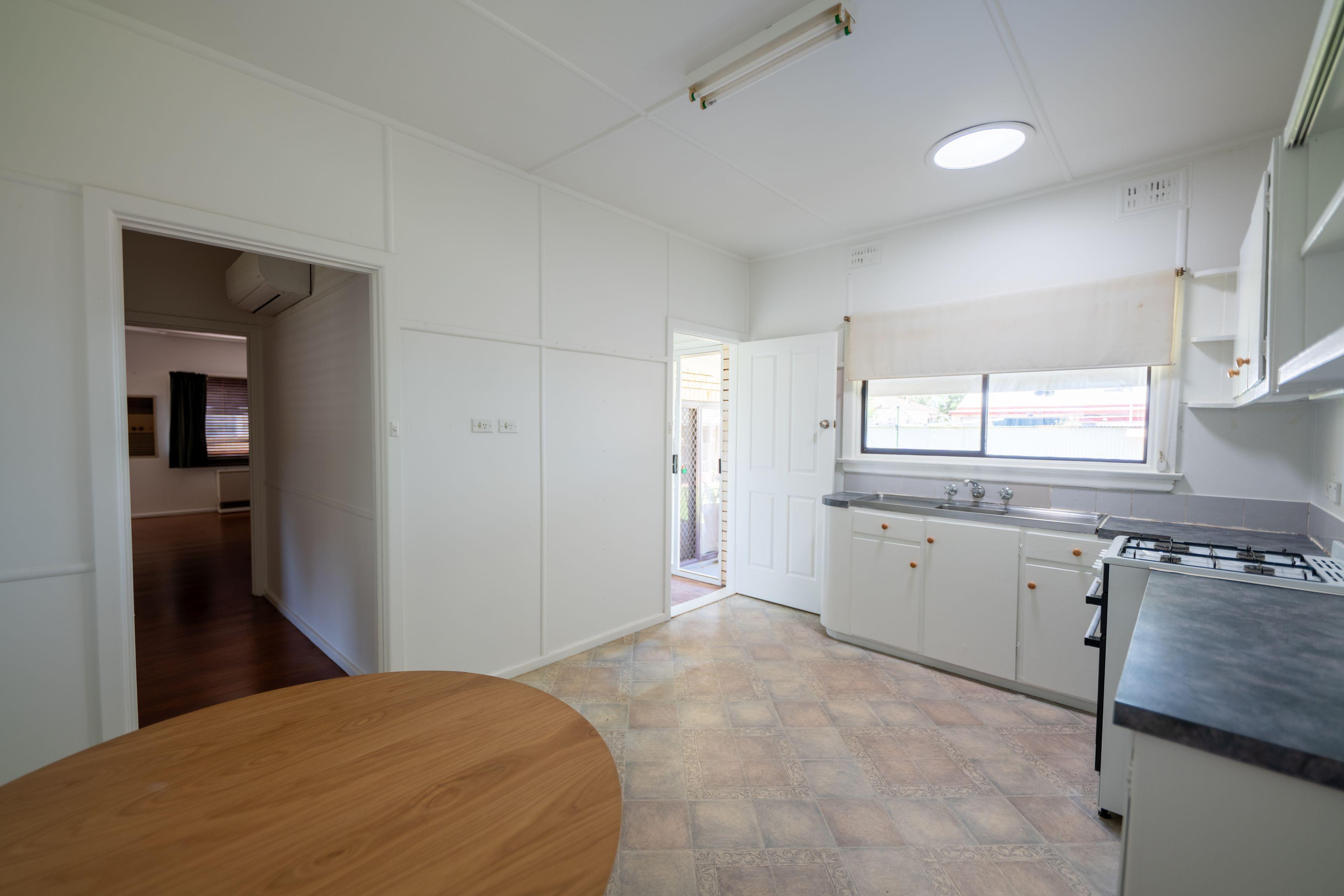 Ray White Forbes - 68511411