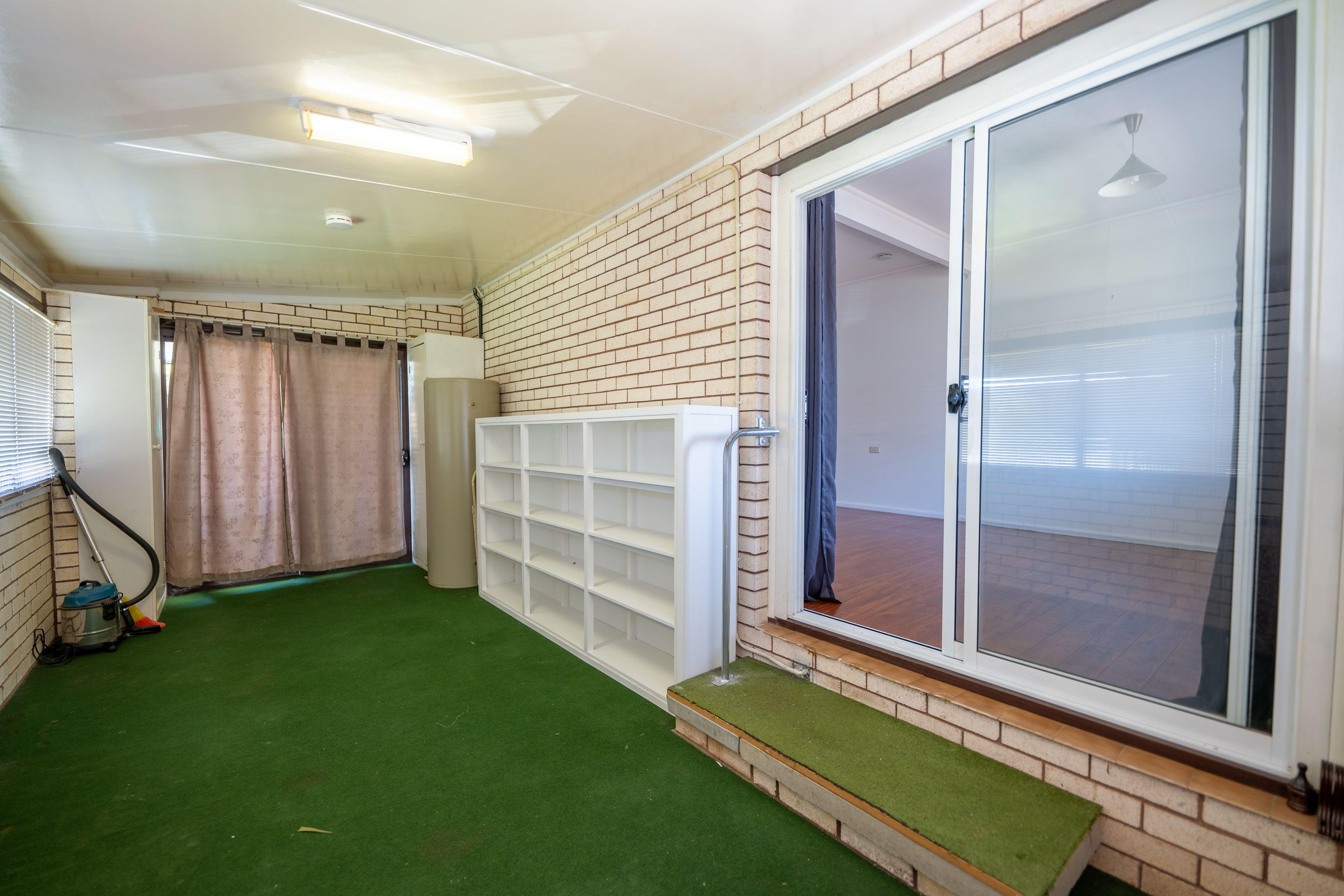 Ray White Forbes - 68511411