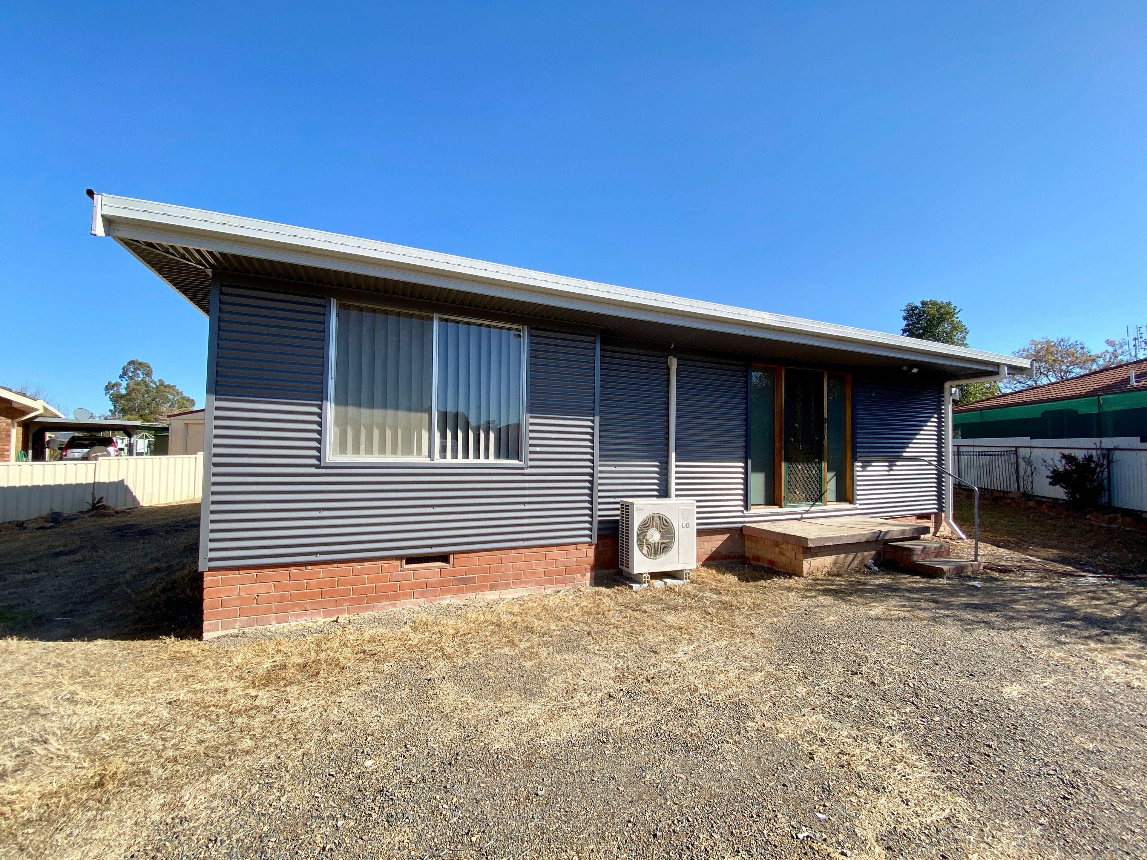 Prop-GPT: House: NSW Forbes, NSW 2871 Home For Rent