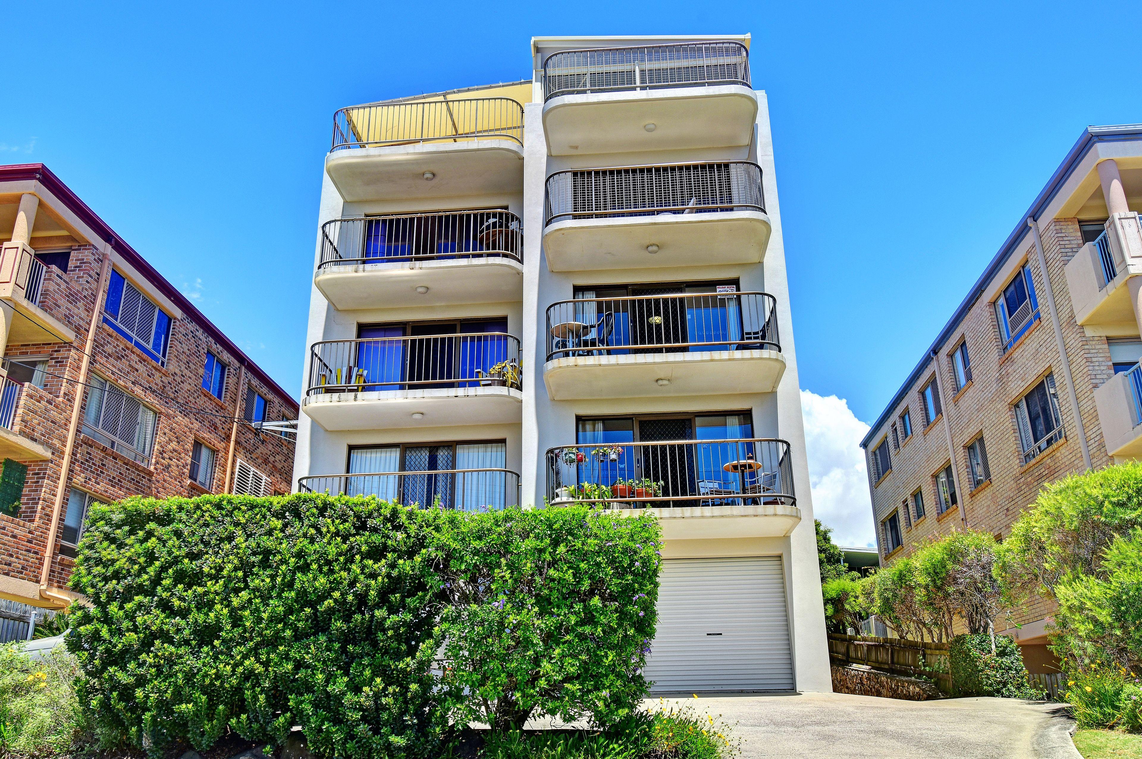 Prop-GPT: House: QLD Kings Beach, QLD 4551 Home For Rent
