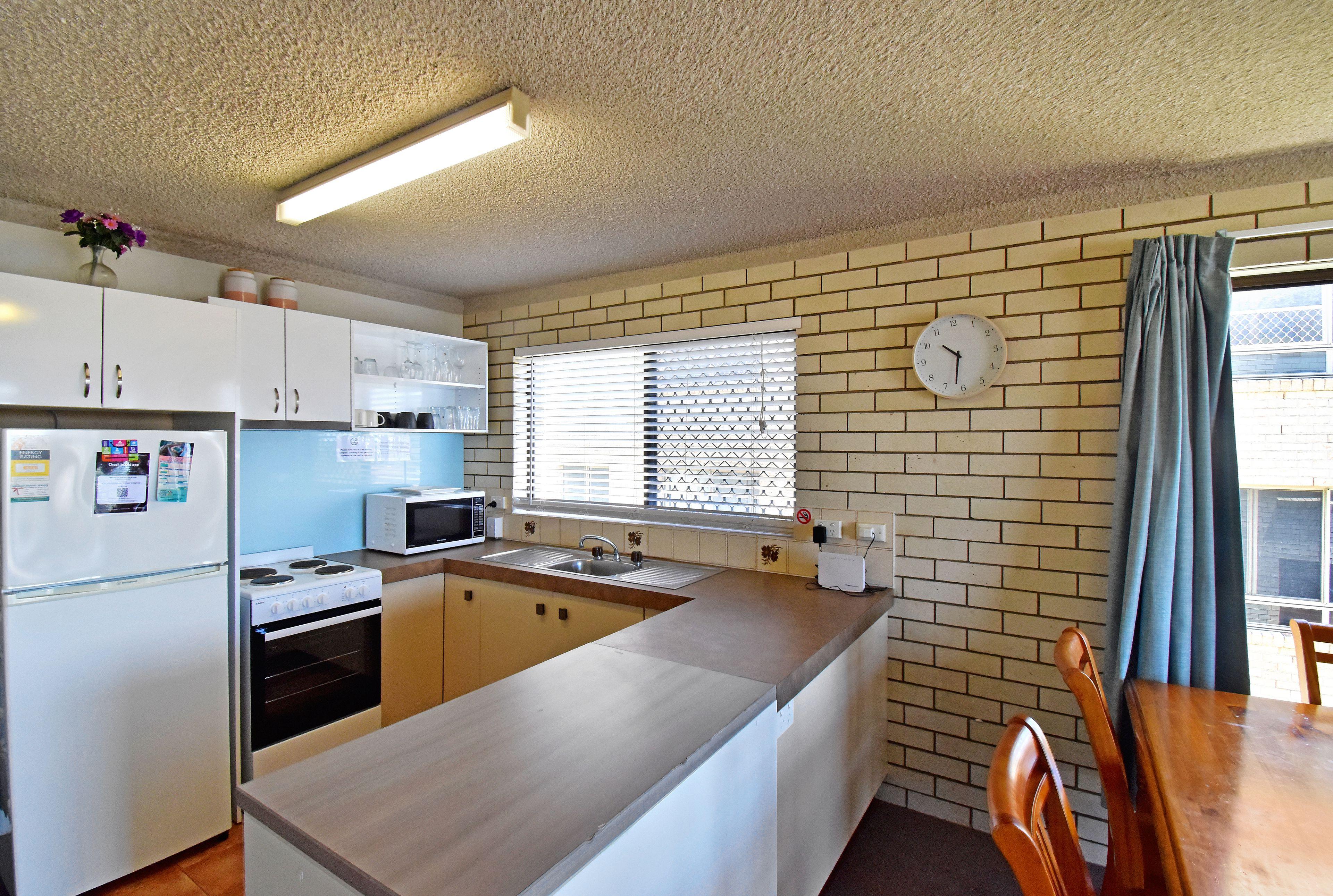 Fully Furnished 3 bedroom unit with Ocean Views!