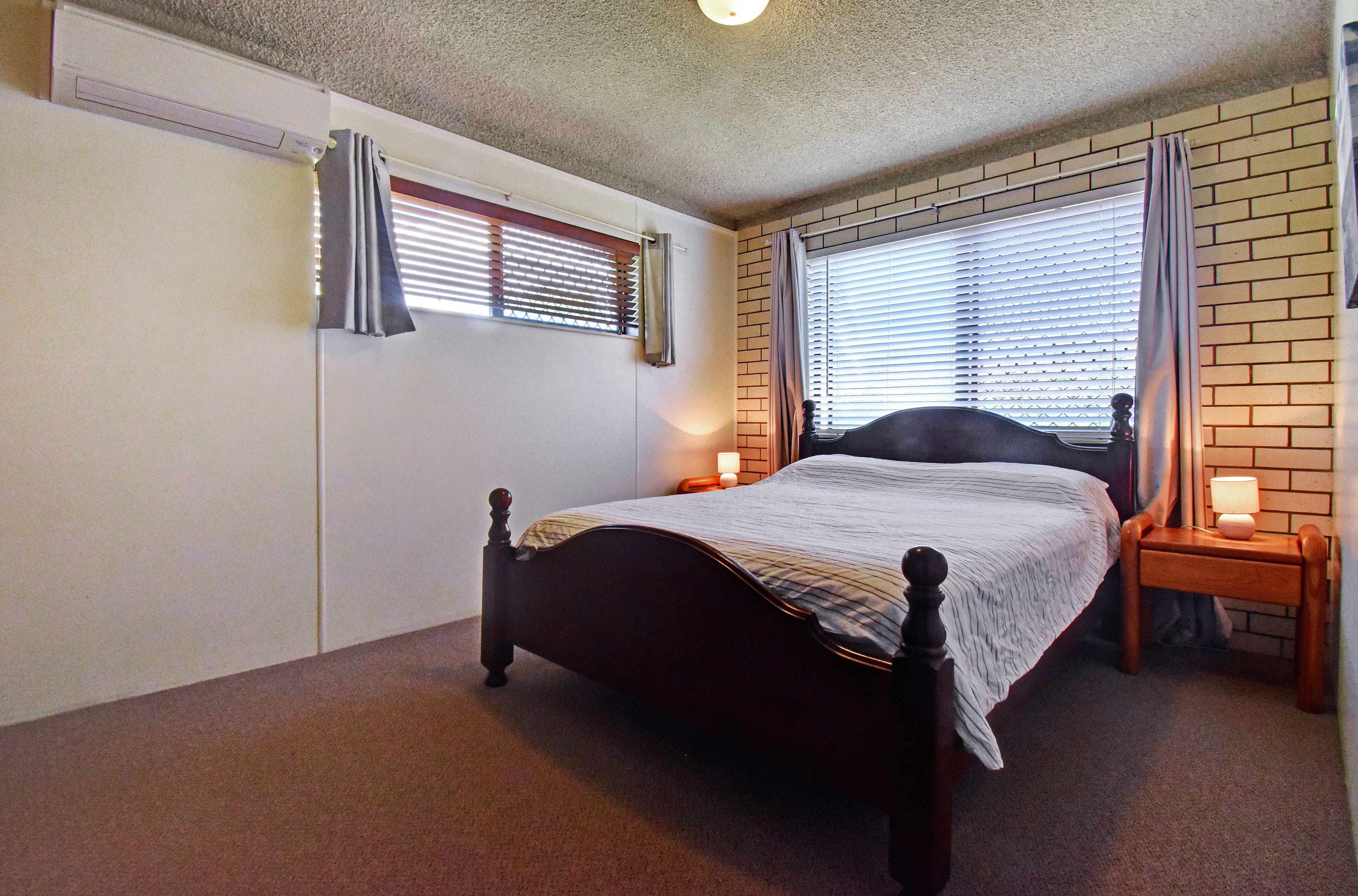 Fully Furnished 3 bedroom unit with Ocean Views!