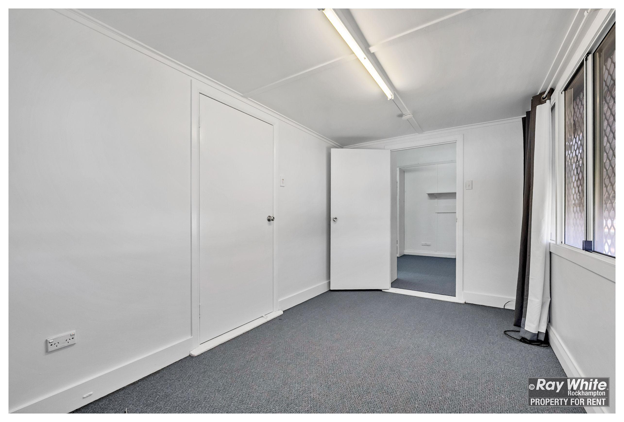 Recently Refreshed Property Ready to move in & Only a Short Walk to Rockhampton City!