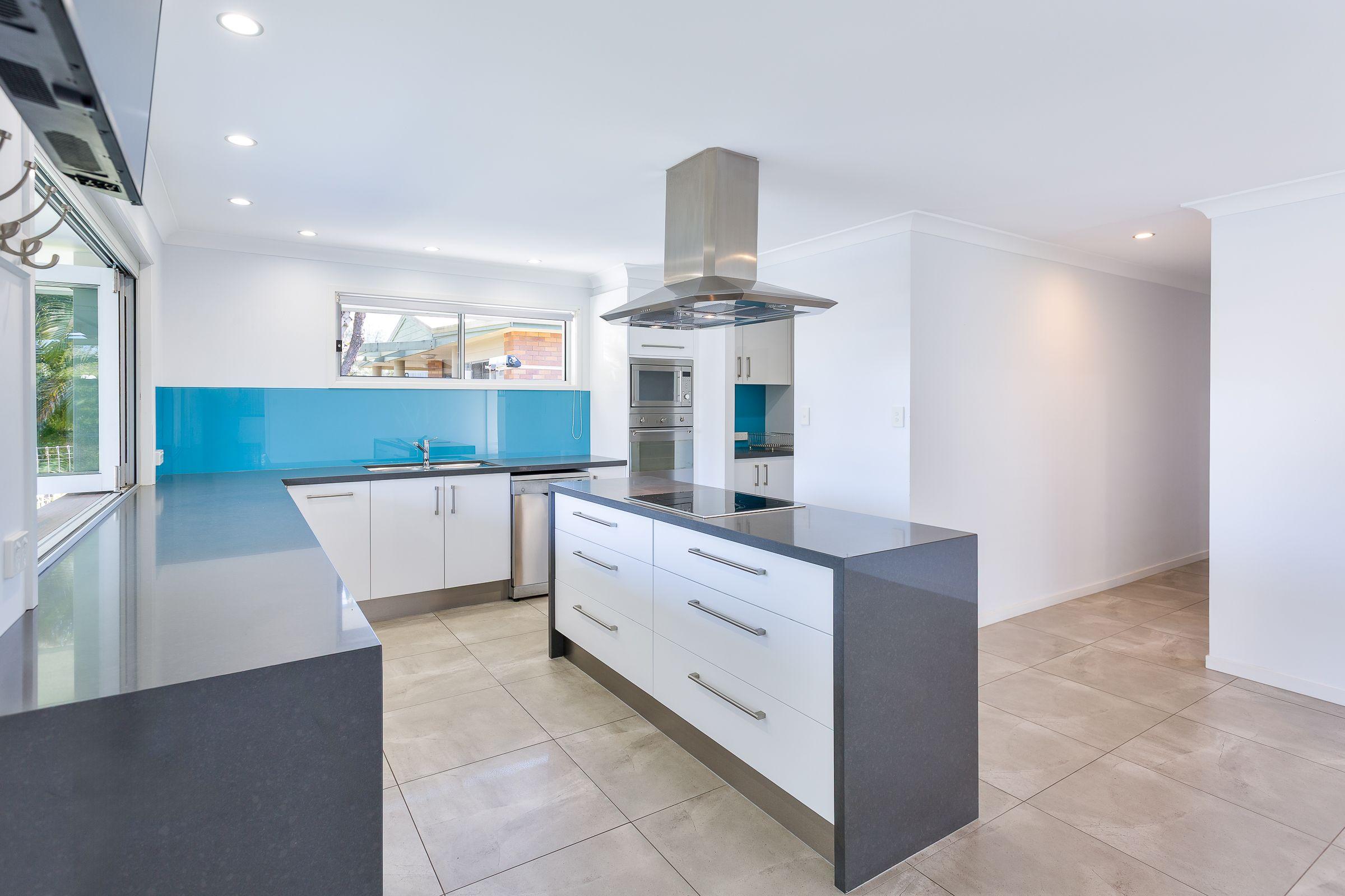 Exclusive Waterfront Haven in Burleigh Waters