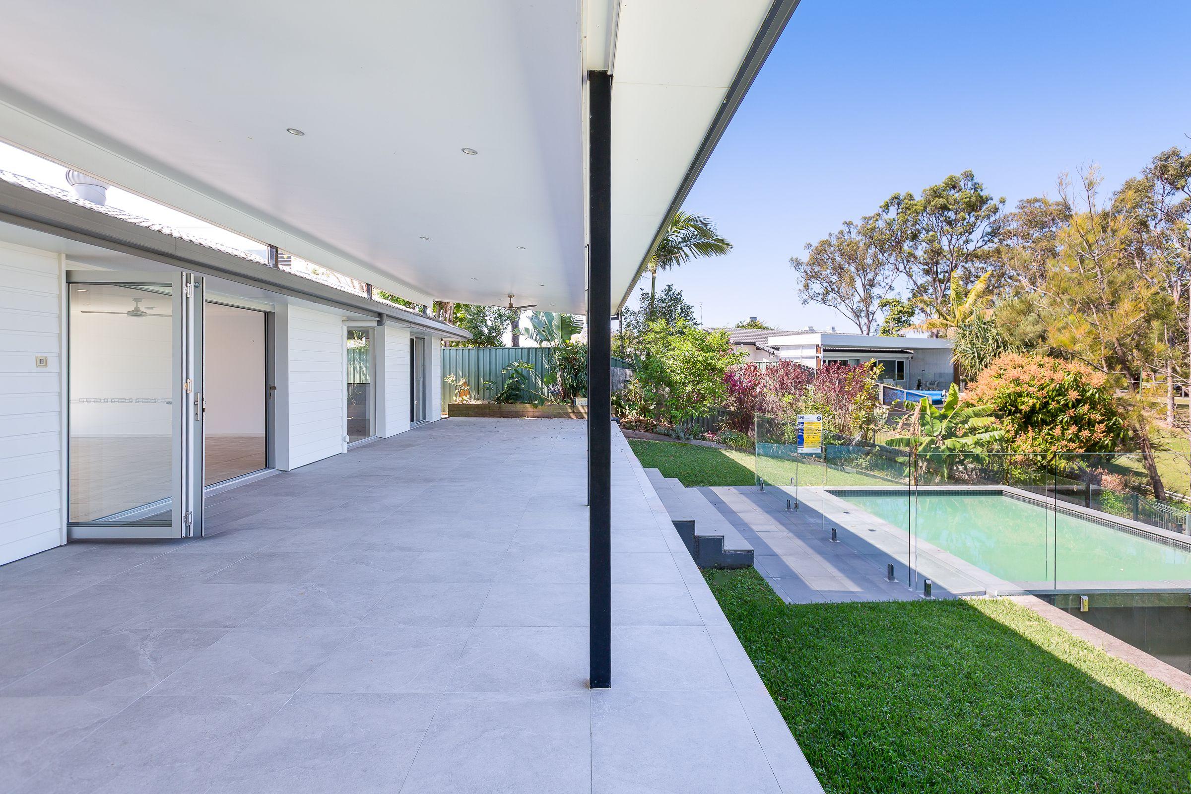 Exclusive Waterfront Haven in Burleigh Waters