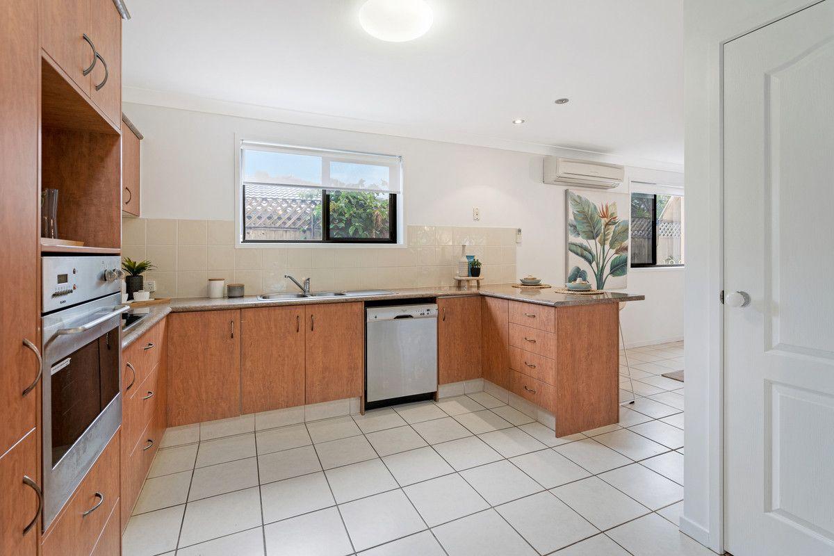 2/2 Pheasant Court, Miami, QLD 4220 - Duplex / Semi - Detached for Rent - harcourts.net