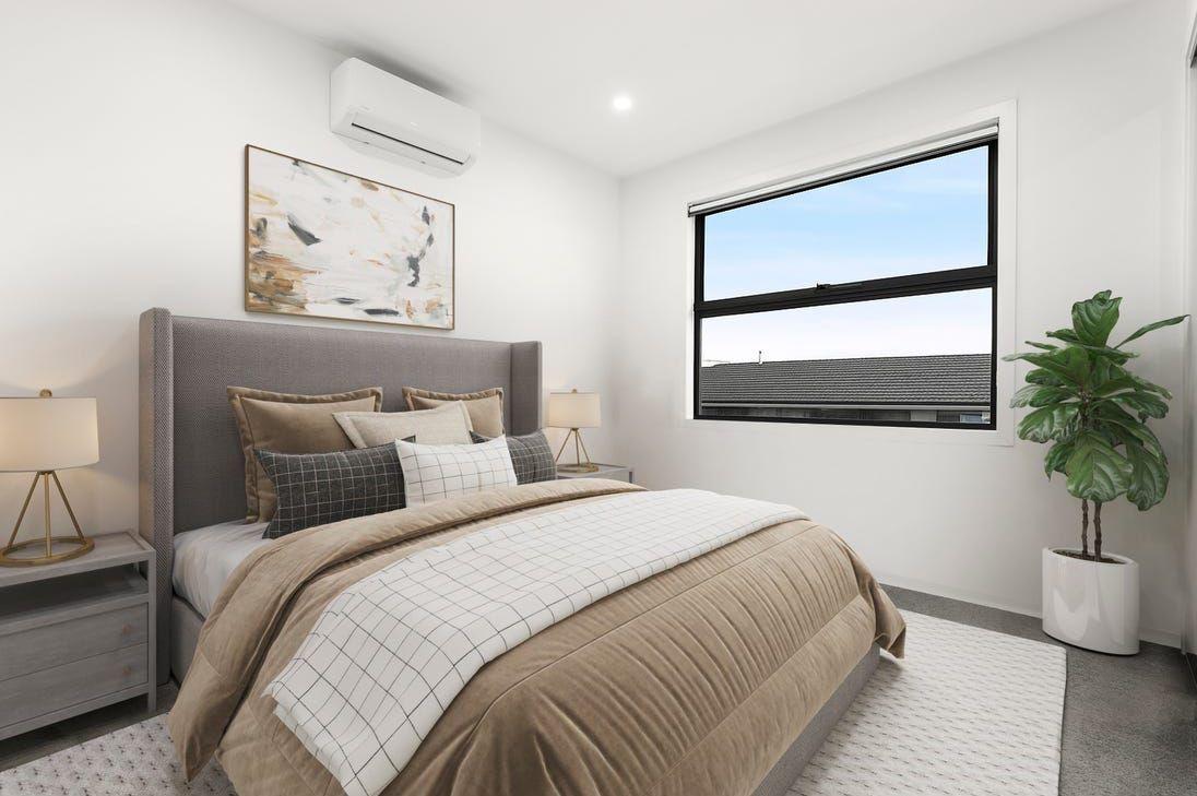 Light-Filled Luxury in Greenvale