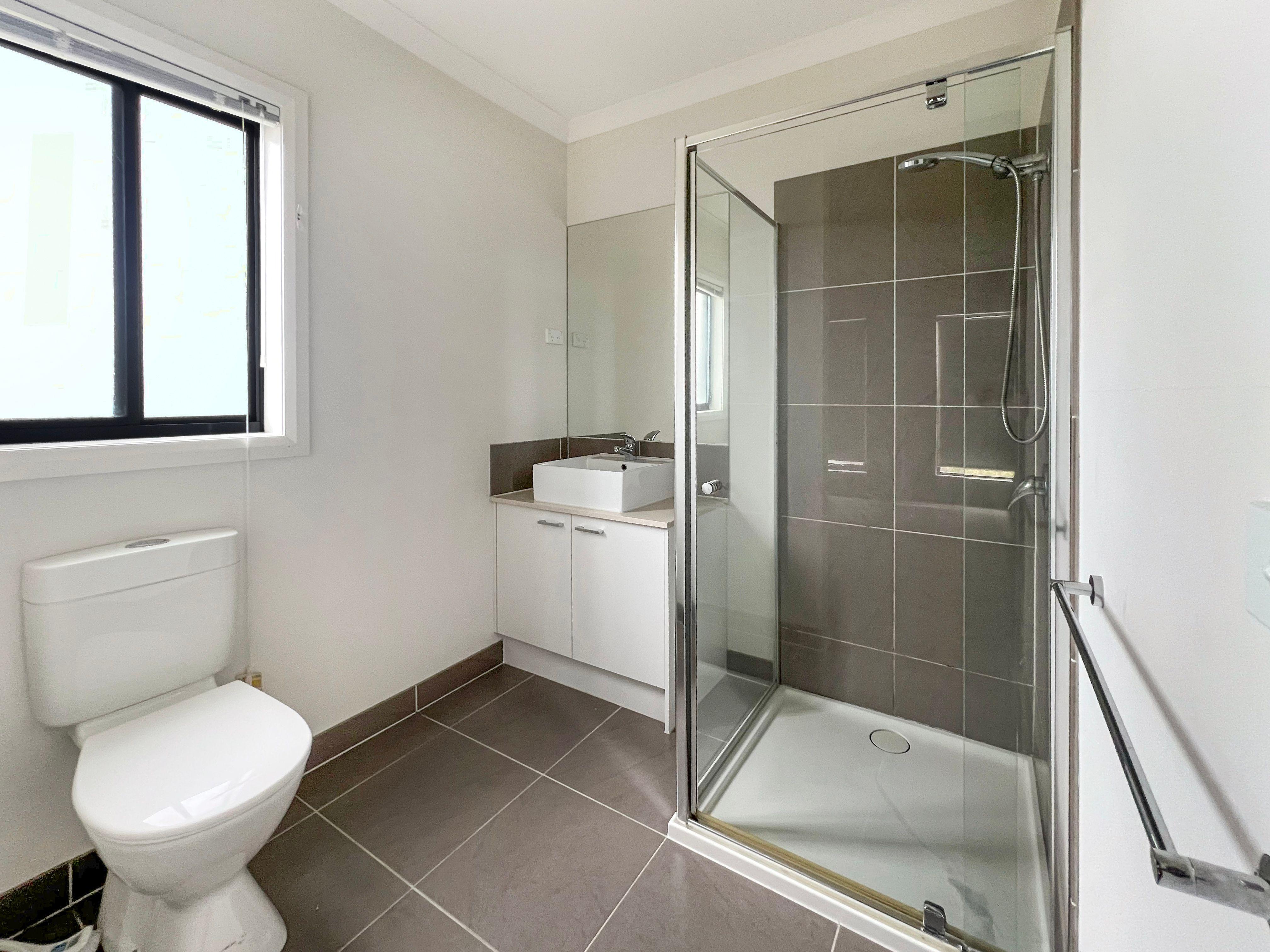 Spacious Family Living in the Heart of Armstrong Creek