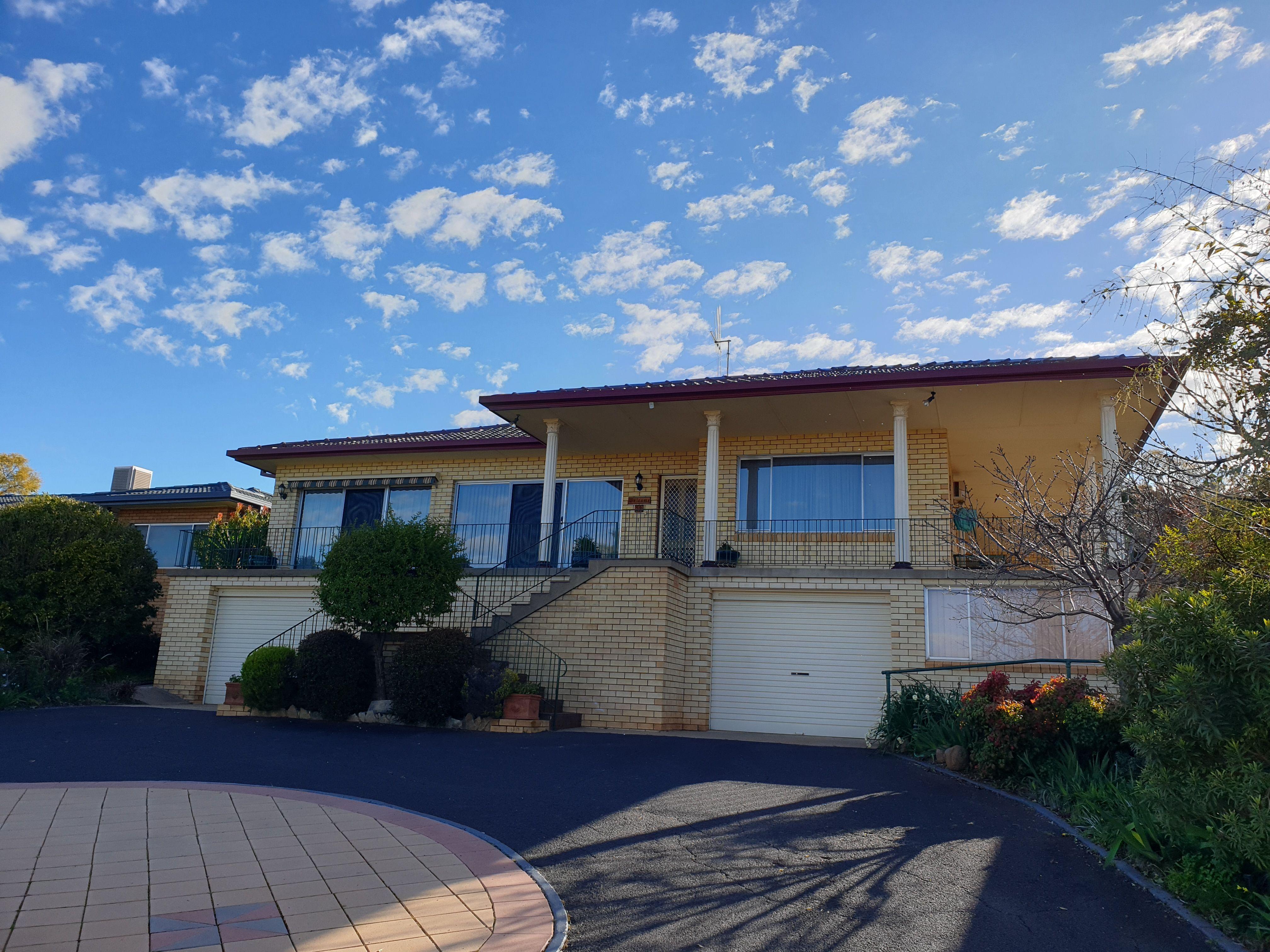 Prop-GPT: House: NSW Parkes, NSW 2870 Home For Rent