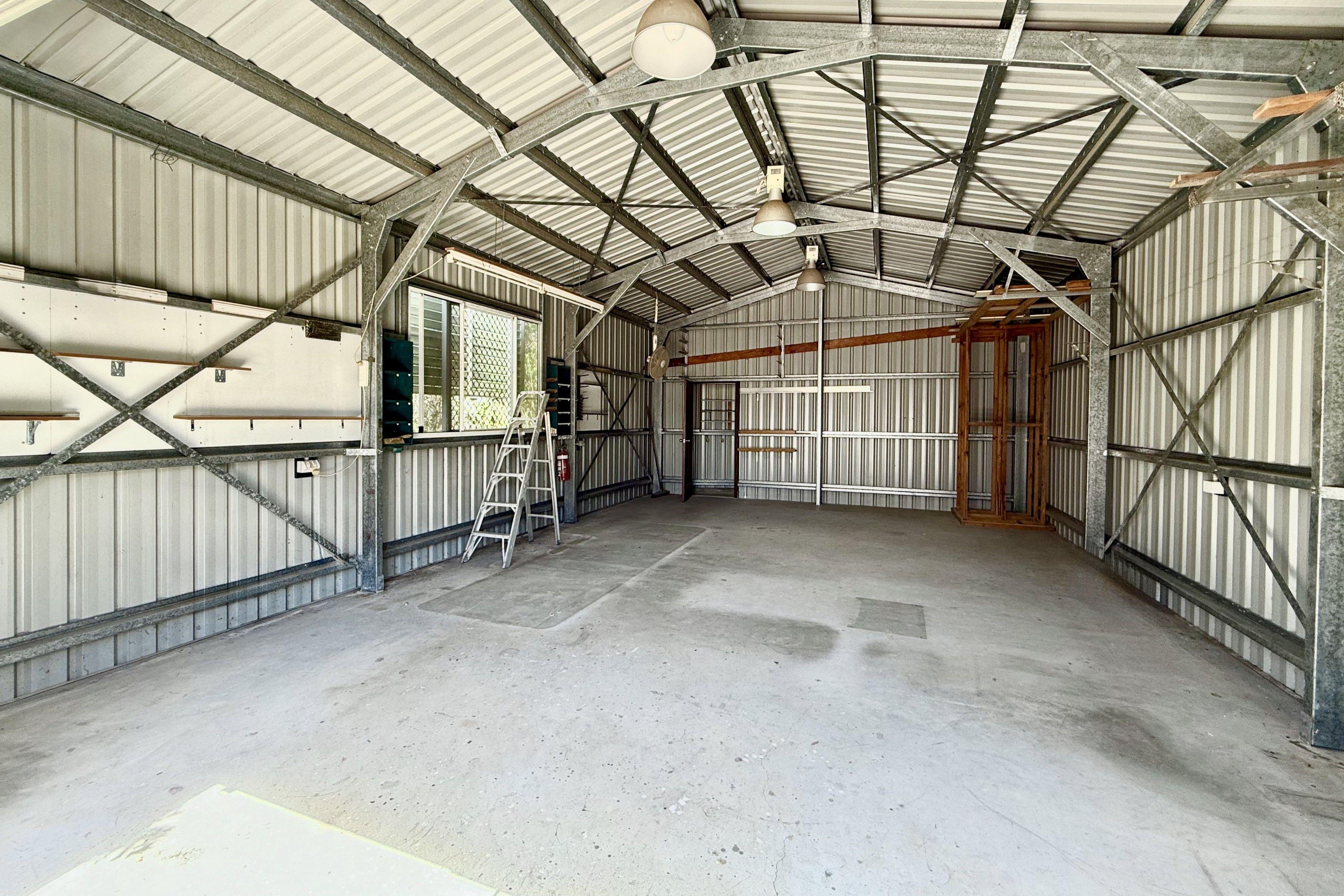 Spacious Family Home In Prime Location