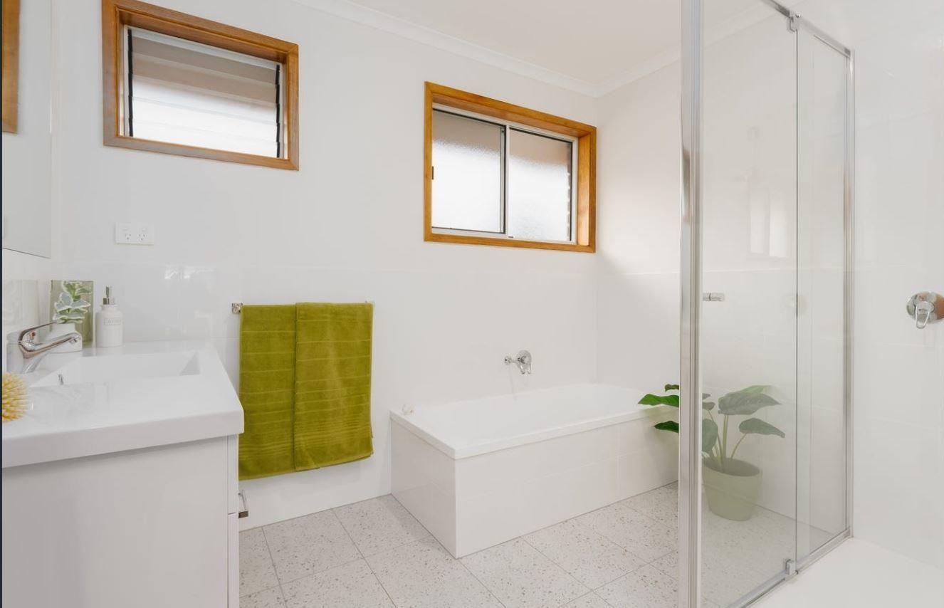 33 Corinella Street, Bell Post Hill, VIC 3215 - House for Rent - harcourts.net