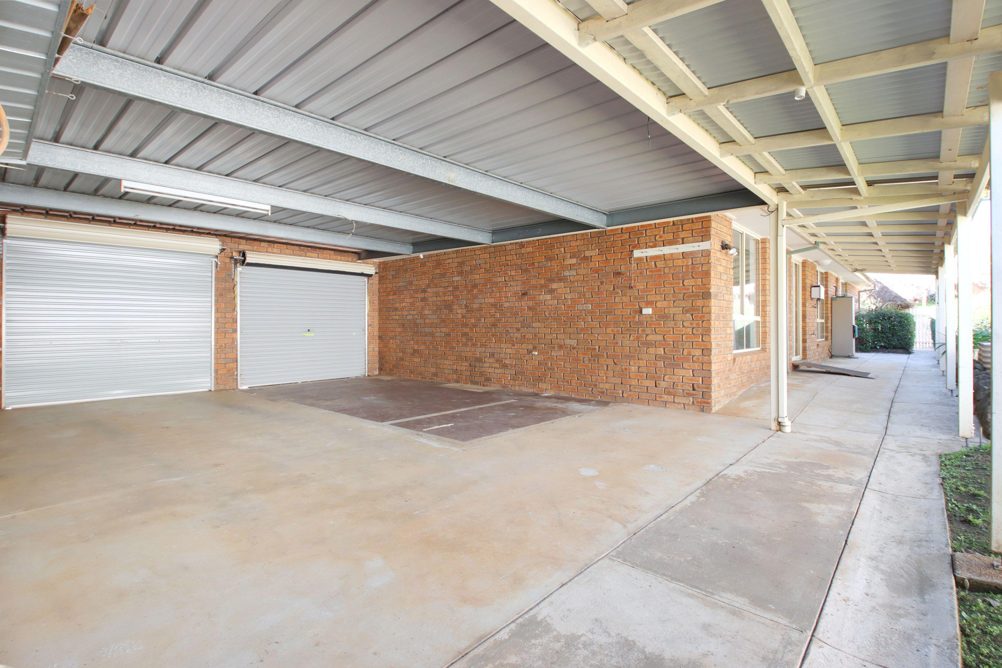 Sun Filled Home in a Quiet Wodonga Court