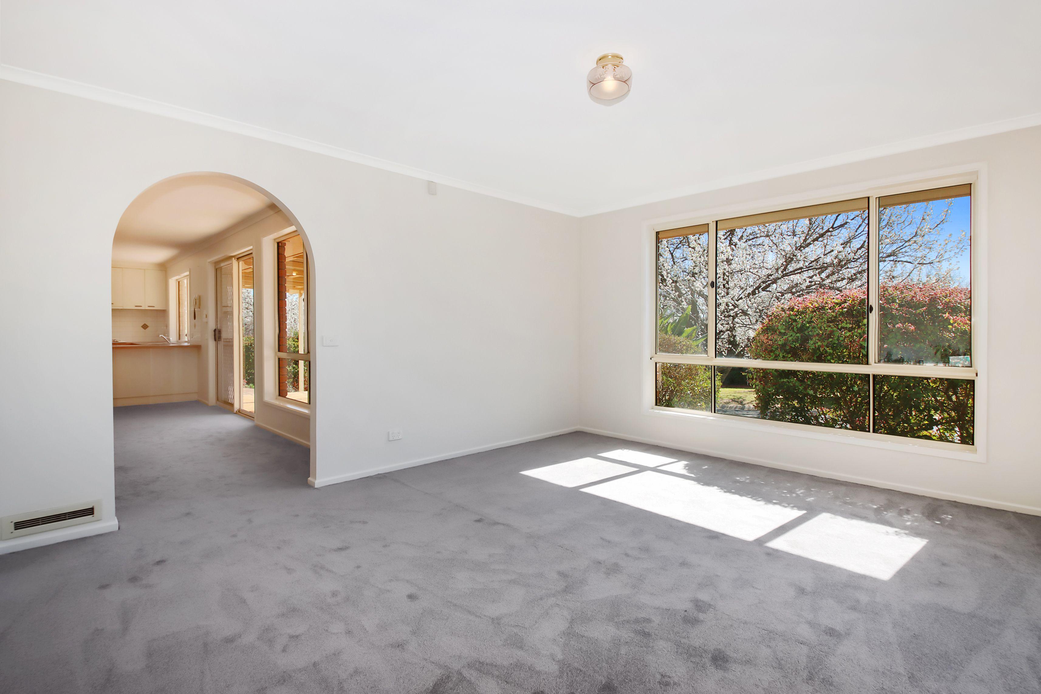 Sun Filled Home in a Quiet Wodonga Court