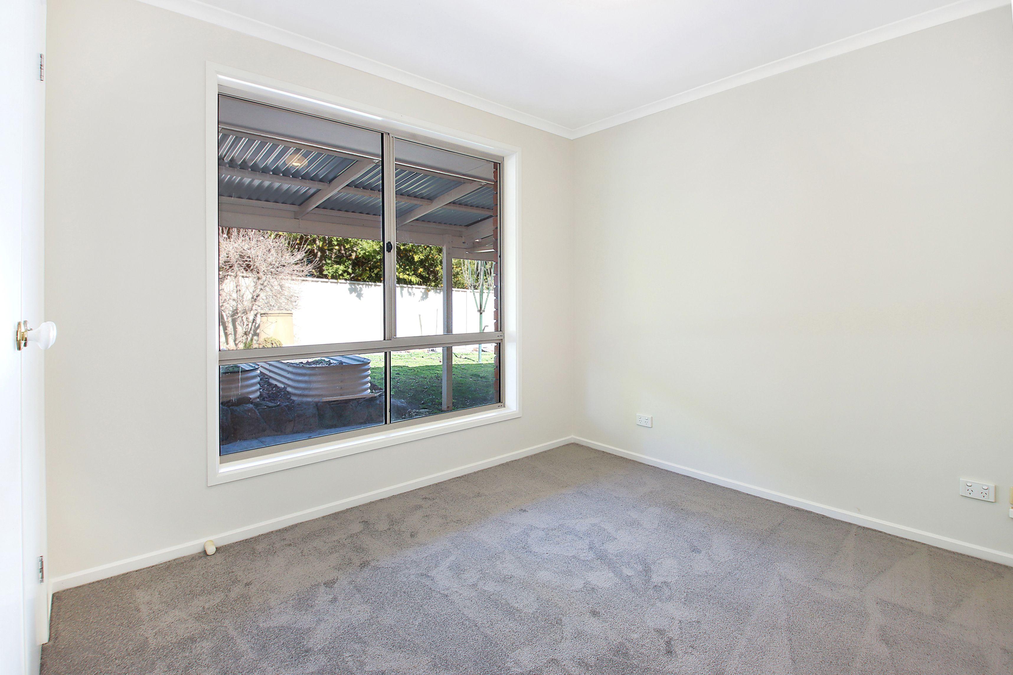 Sun Filled Home in a Quiet Wodonga Court