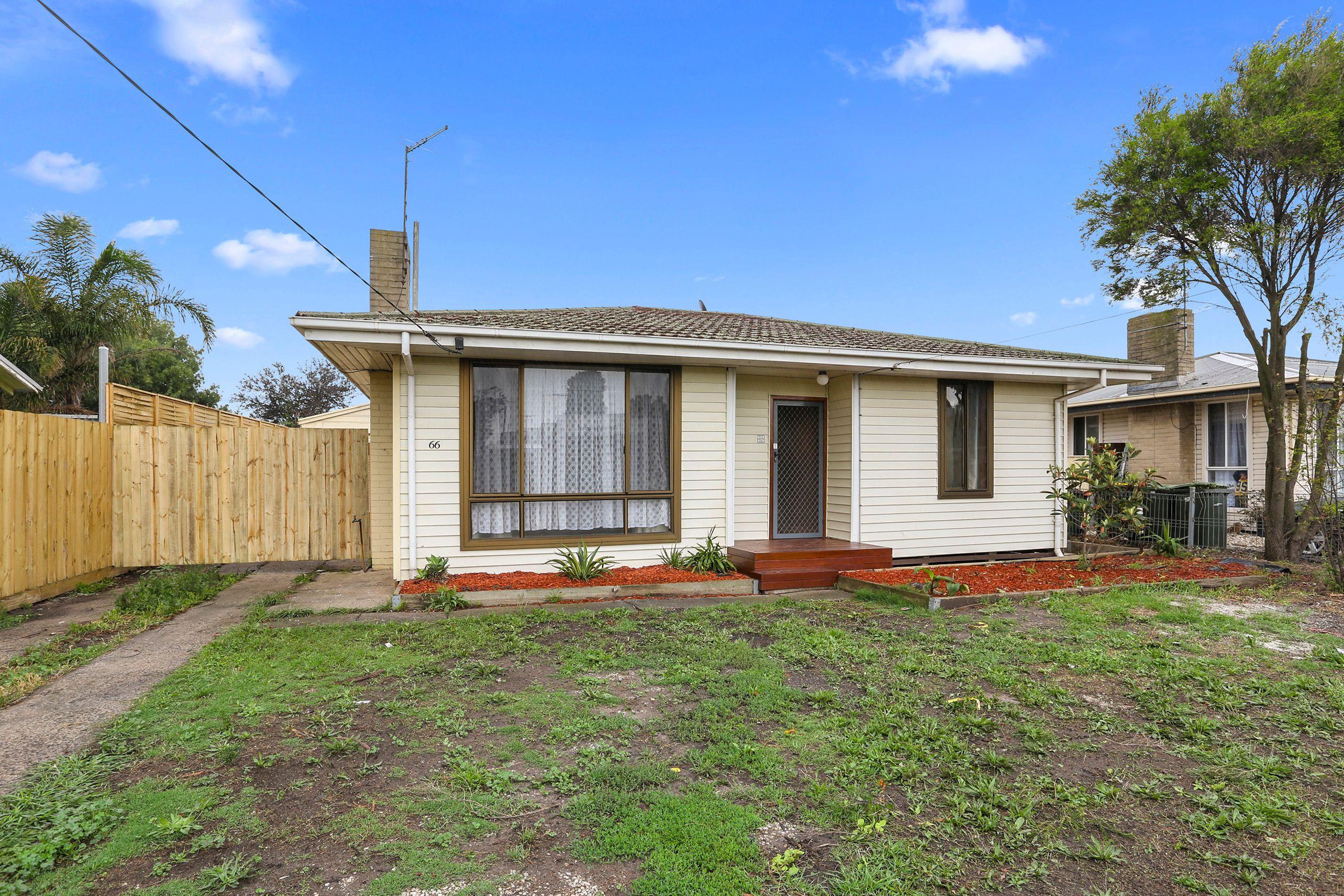 Prop-GPT: House: VIC Norlane, VIC 3214 Home For Rent