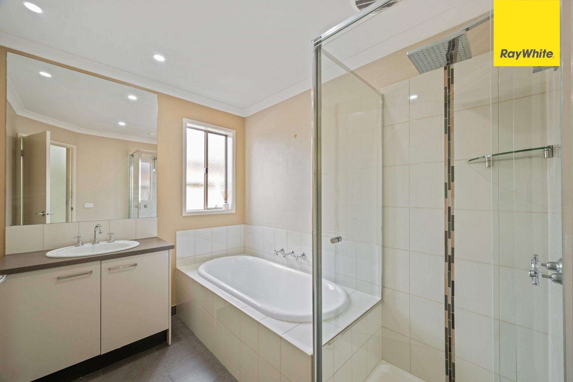 LOCATION - LIFESTYLE - LUXURY - ALL IN ONE